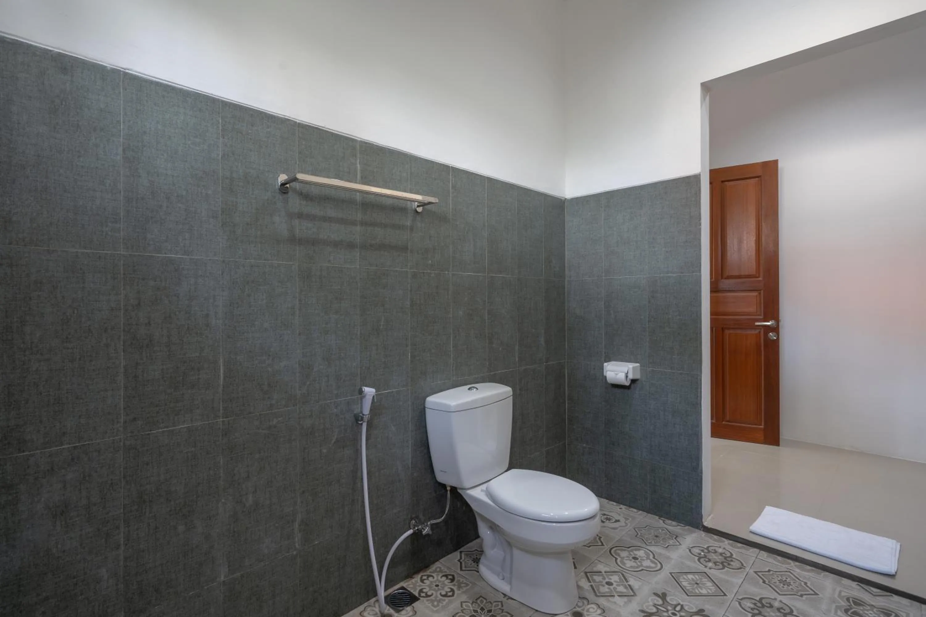 Bathroom in Nusa Indah Onai Hotel