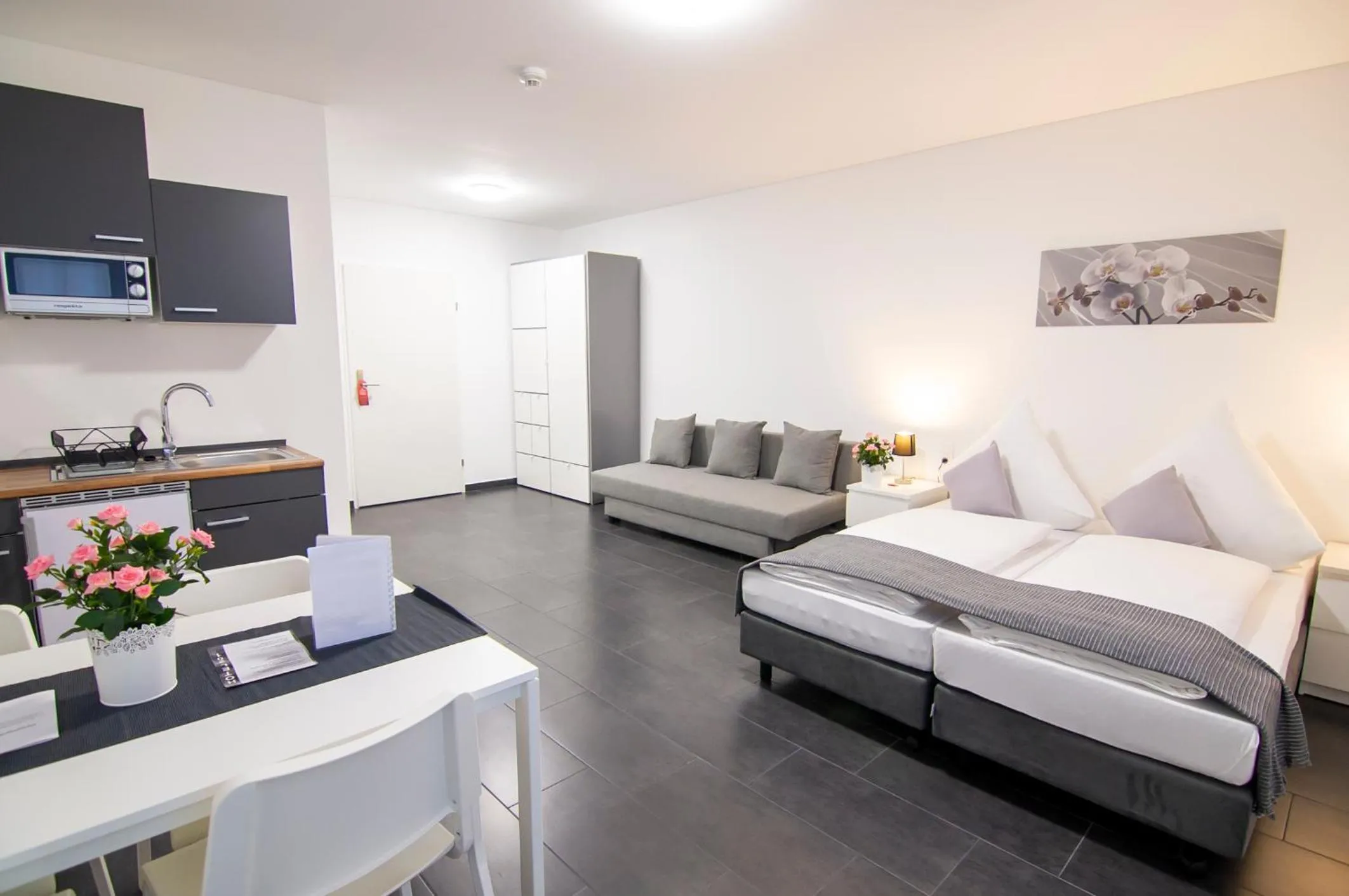 Standard Apartment in Hotel L201 - 24h self-check in
