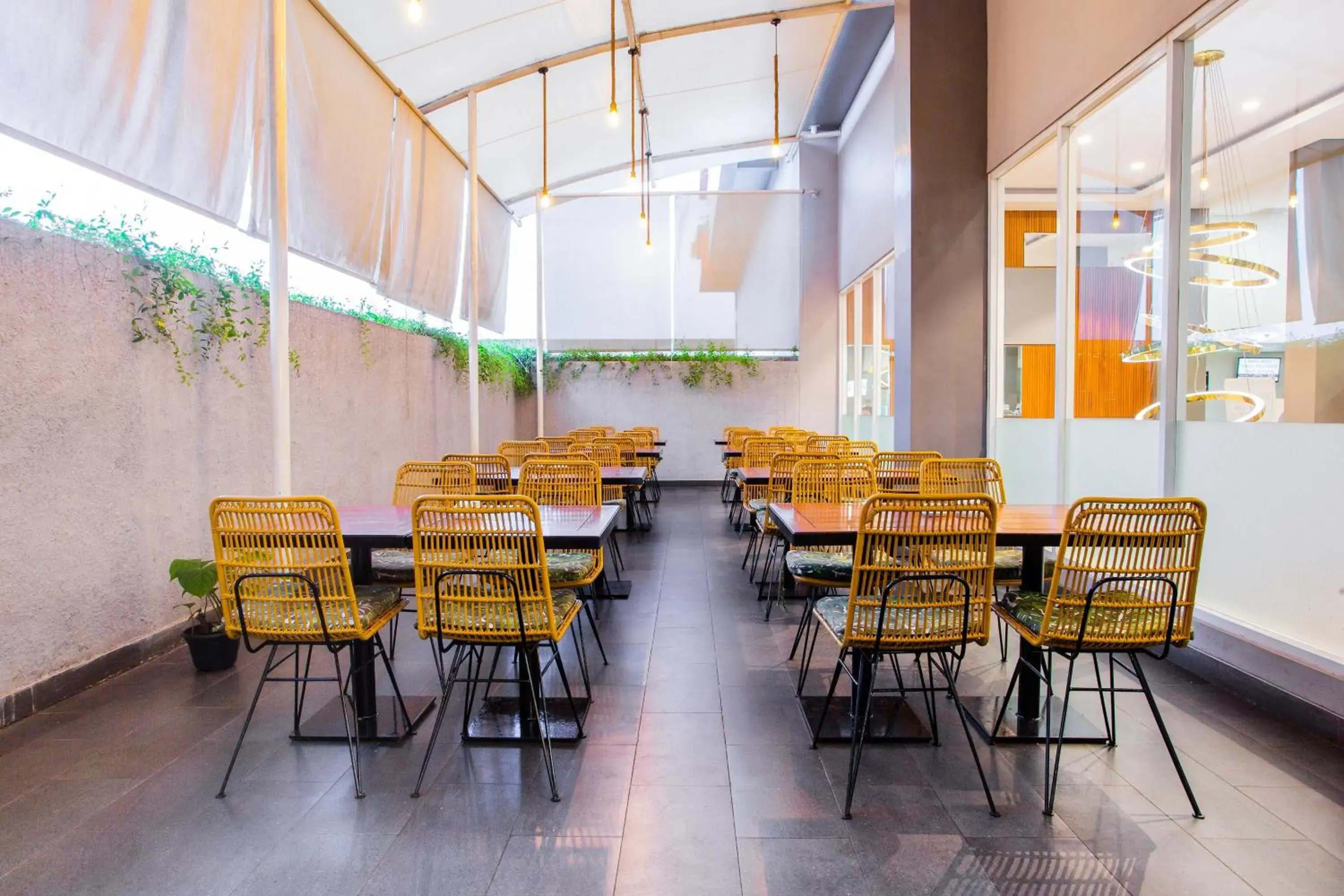 Restaurant/places to eat in Grand Zuri Ketapang Restaurant/places to eat in Grand Zuri Ketapang