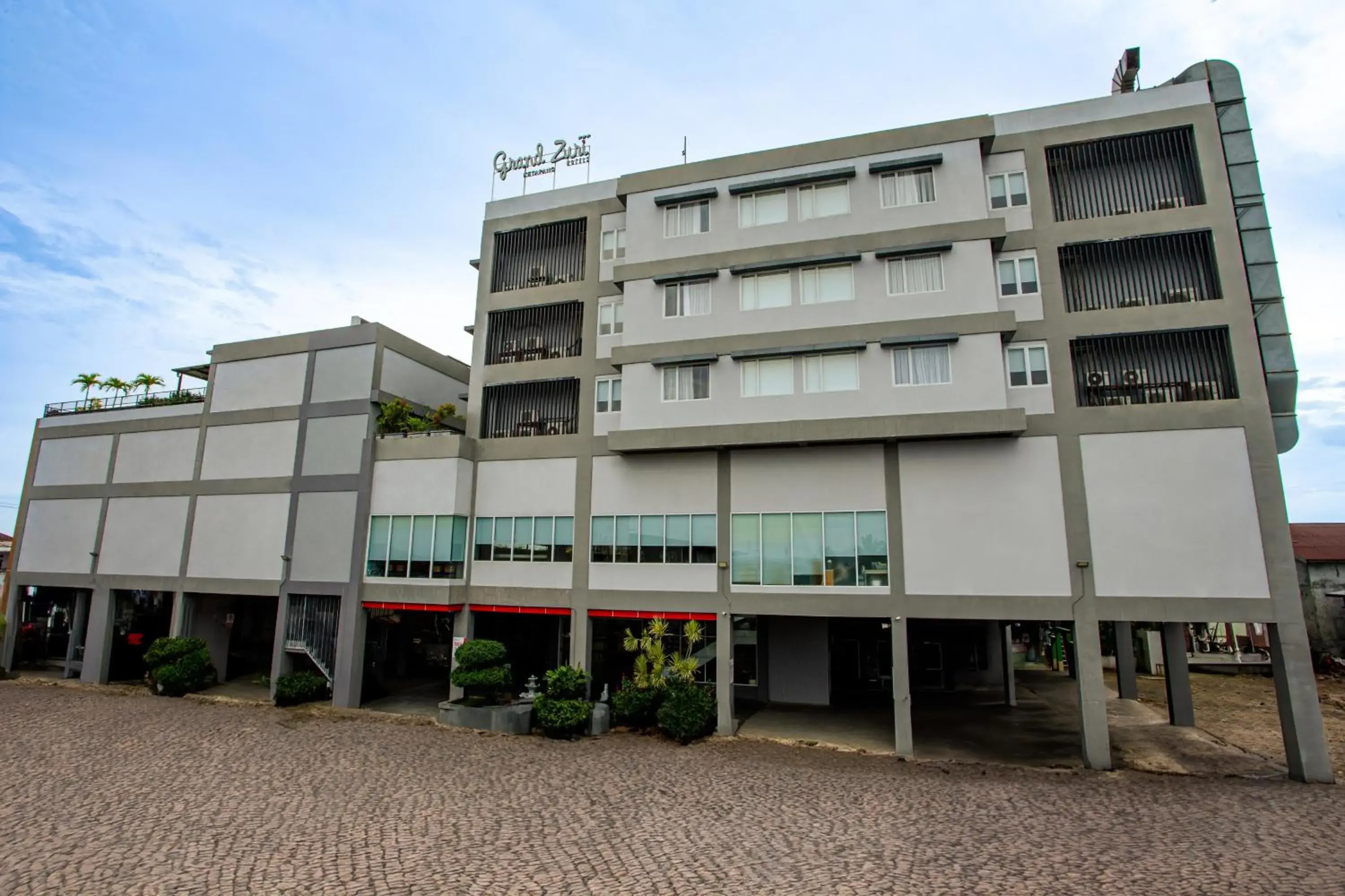 Property building in Grand Zuri Ketapang Property building in Grand Zuri Ketapang