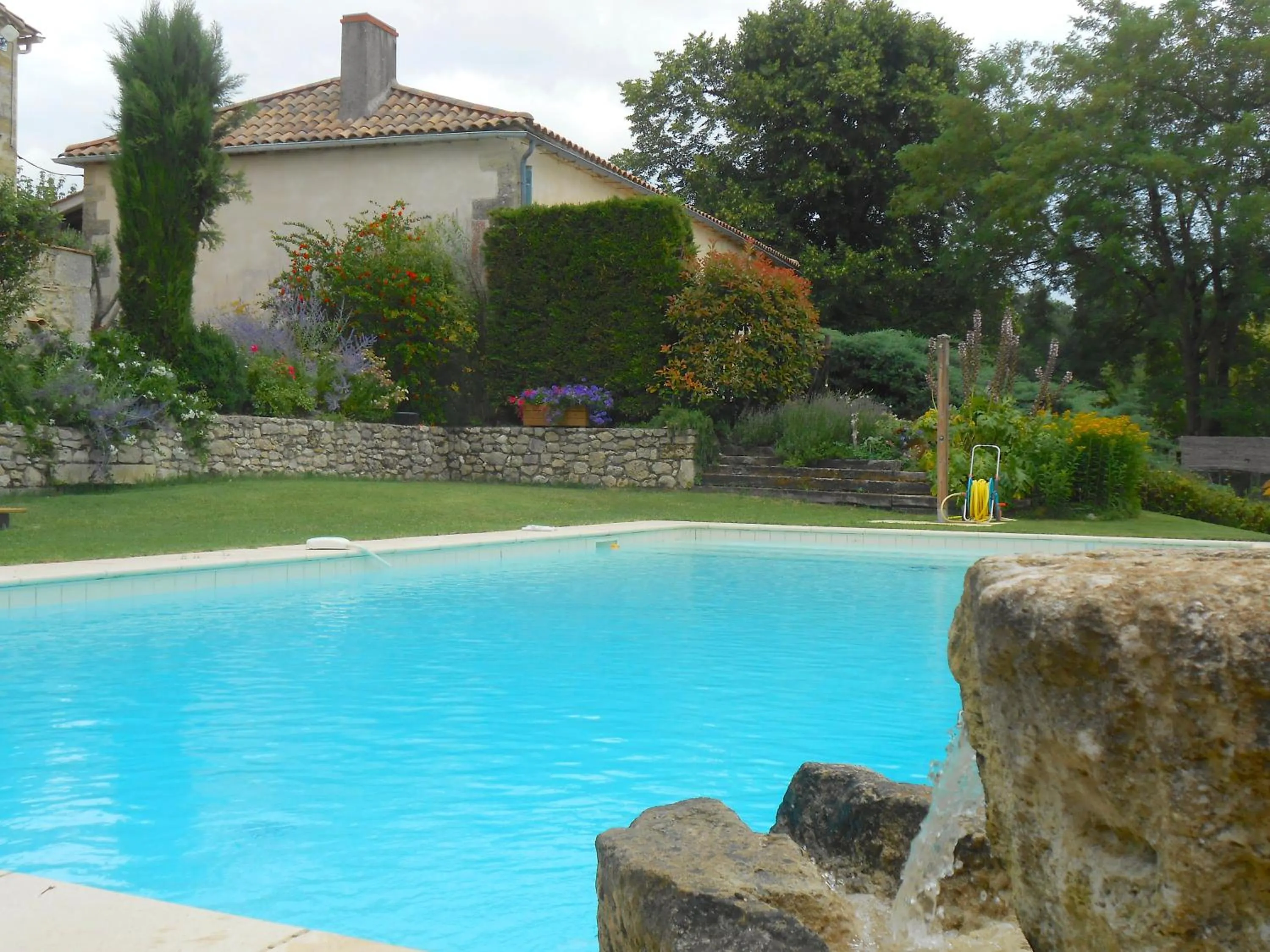 Swimming pool in les tamaris