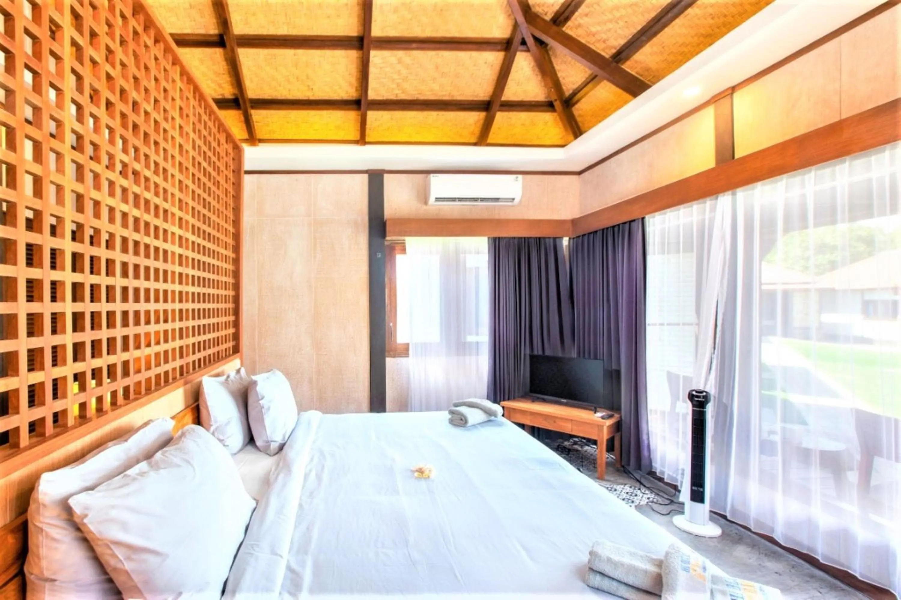 Bedroom, Bed in Hi Blue Bali Melasti Dive Resort