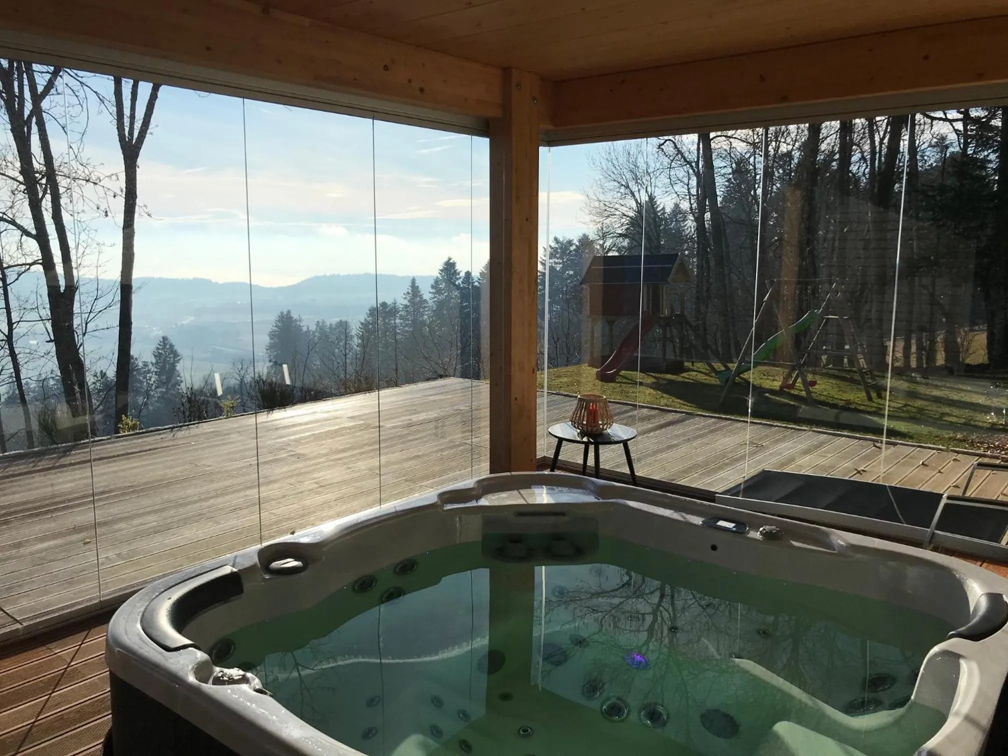 Hot Tub in Le Manoir de l'Oselière & Spa
