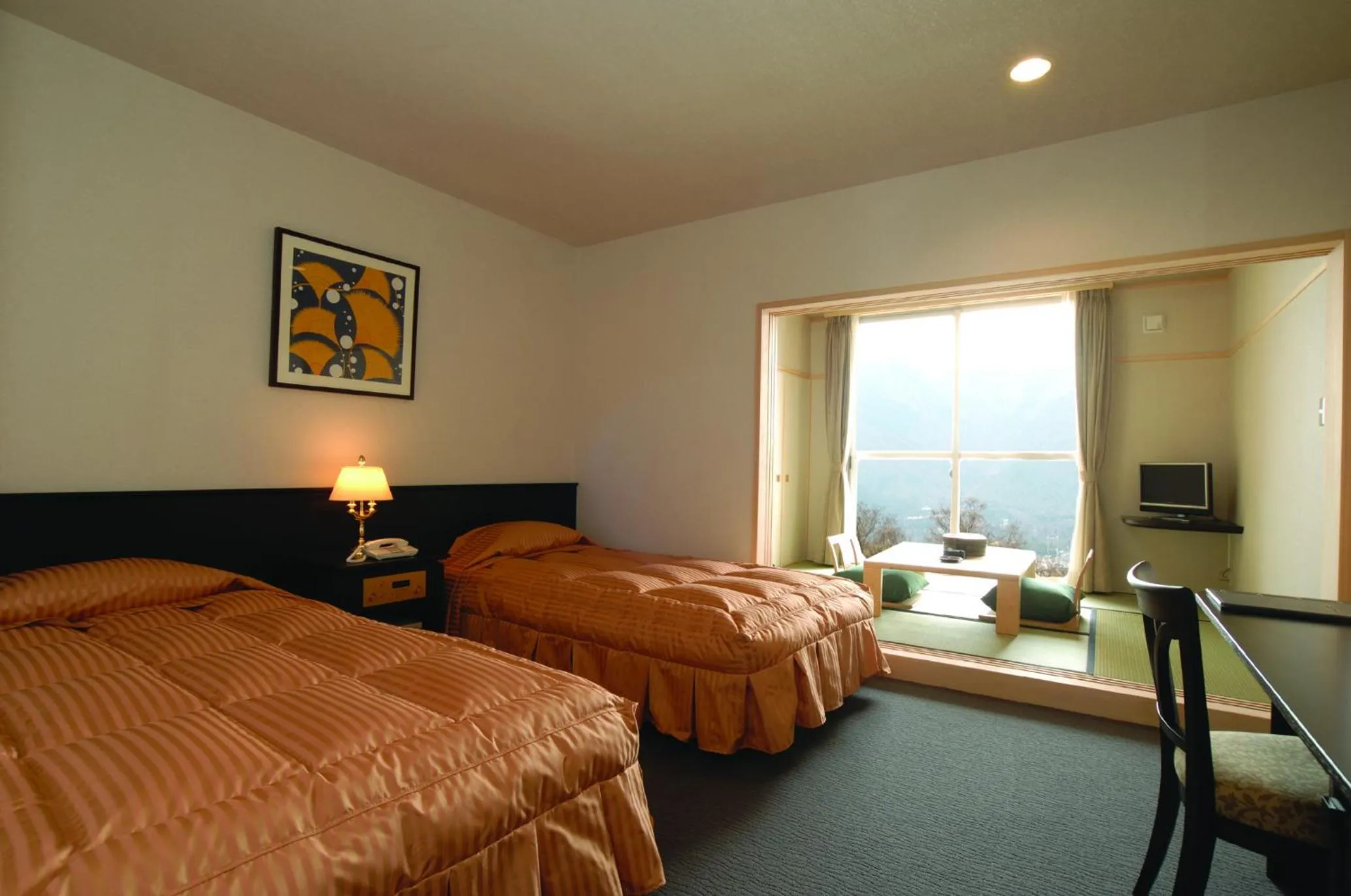 Photo of the whole room, Bed in The Gran Resort Oumi Maiko