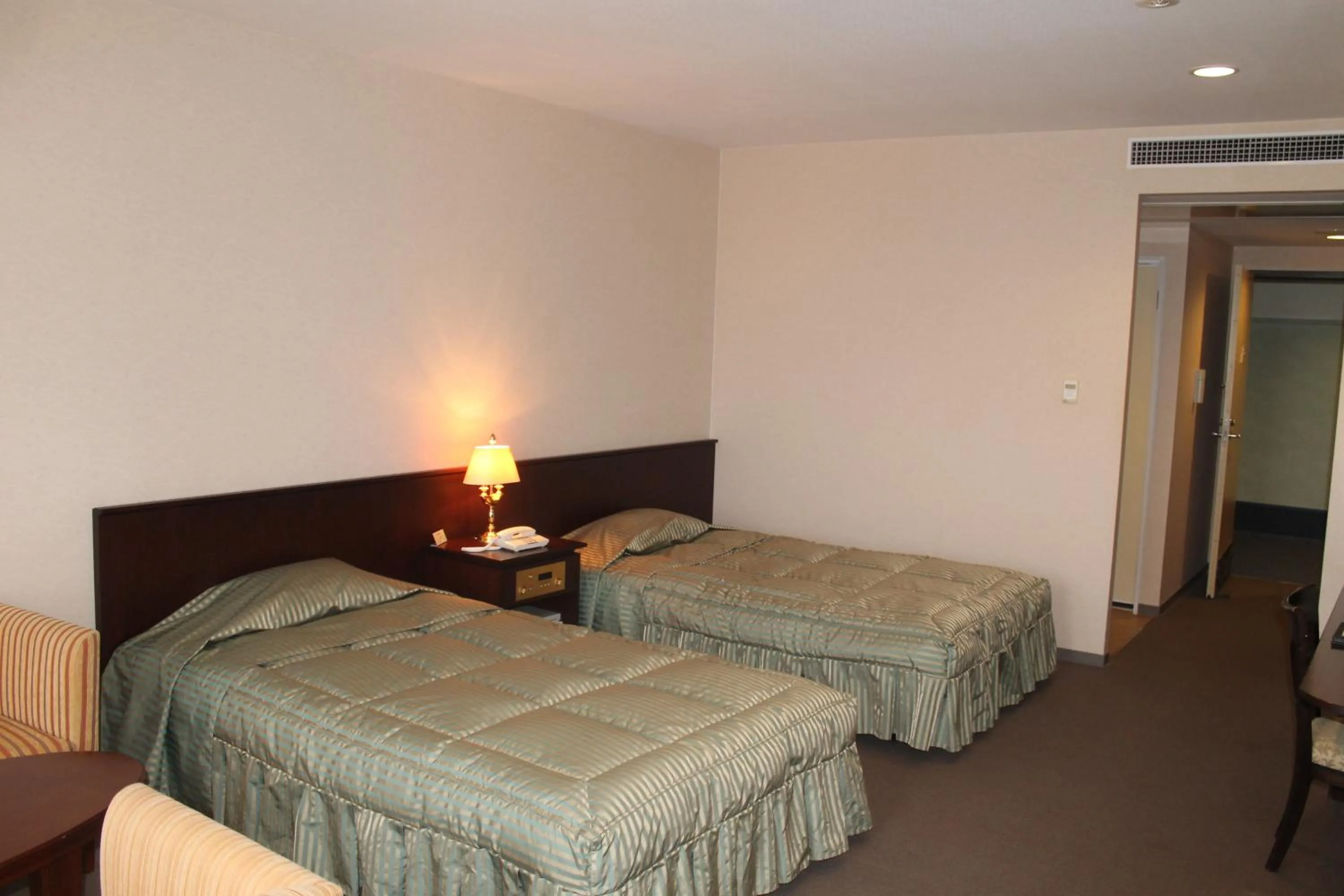 Photo of the whole room, Bed in The Gran Resort Oumi Maiko