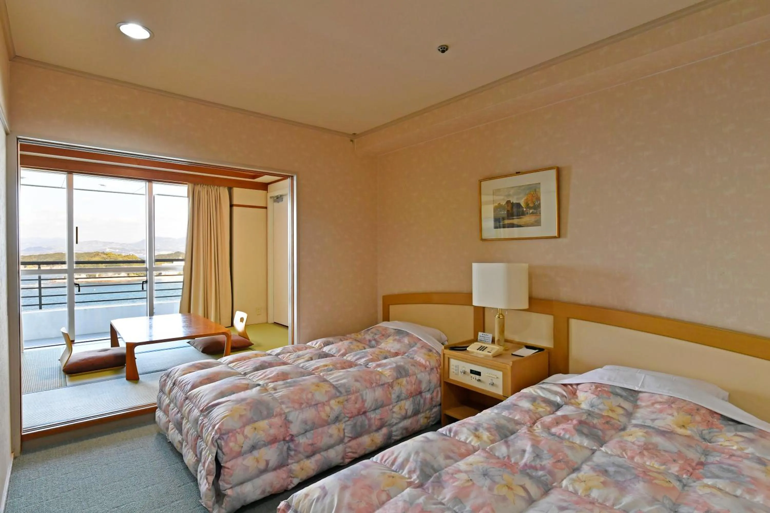 Photo of the whole room, Bed in The Gran Resort Elegante Shirahama
