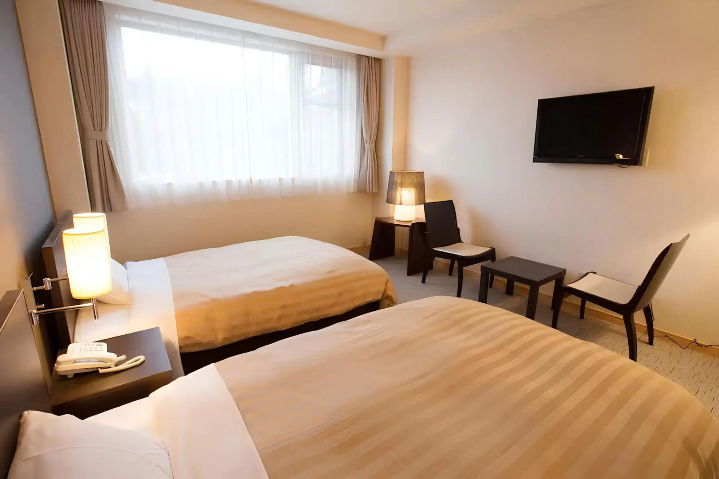 Twin Room with Shared Bathroom - single occupancy - Non-Smoking in The Gran Resort Princess Fujikawaguchiko Twin Room with Shared Bathroom - single occupancy - Non-Smoking in The Gran Resort Princess Fujikawaguchiko