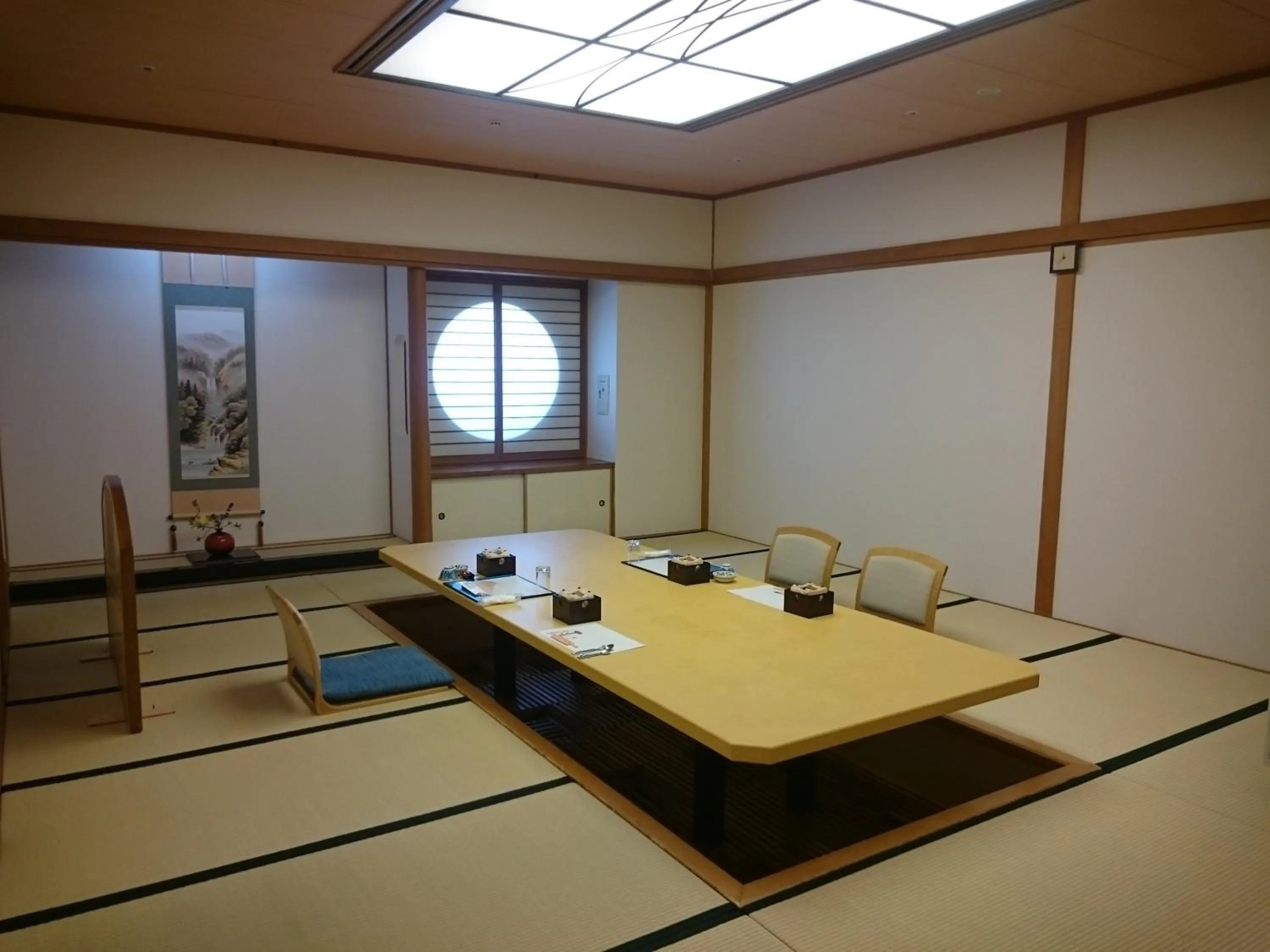 Restaurant/places to eat in The Gran Resort Elegante Awajishima