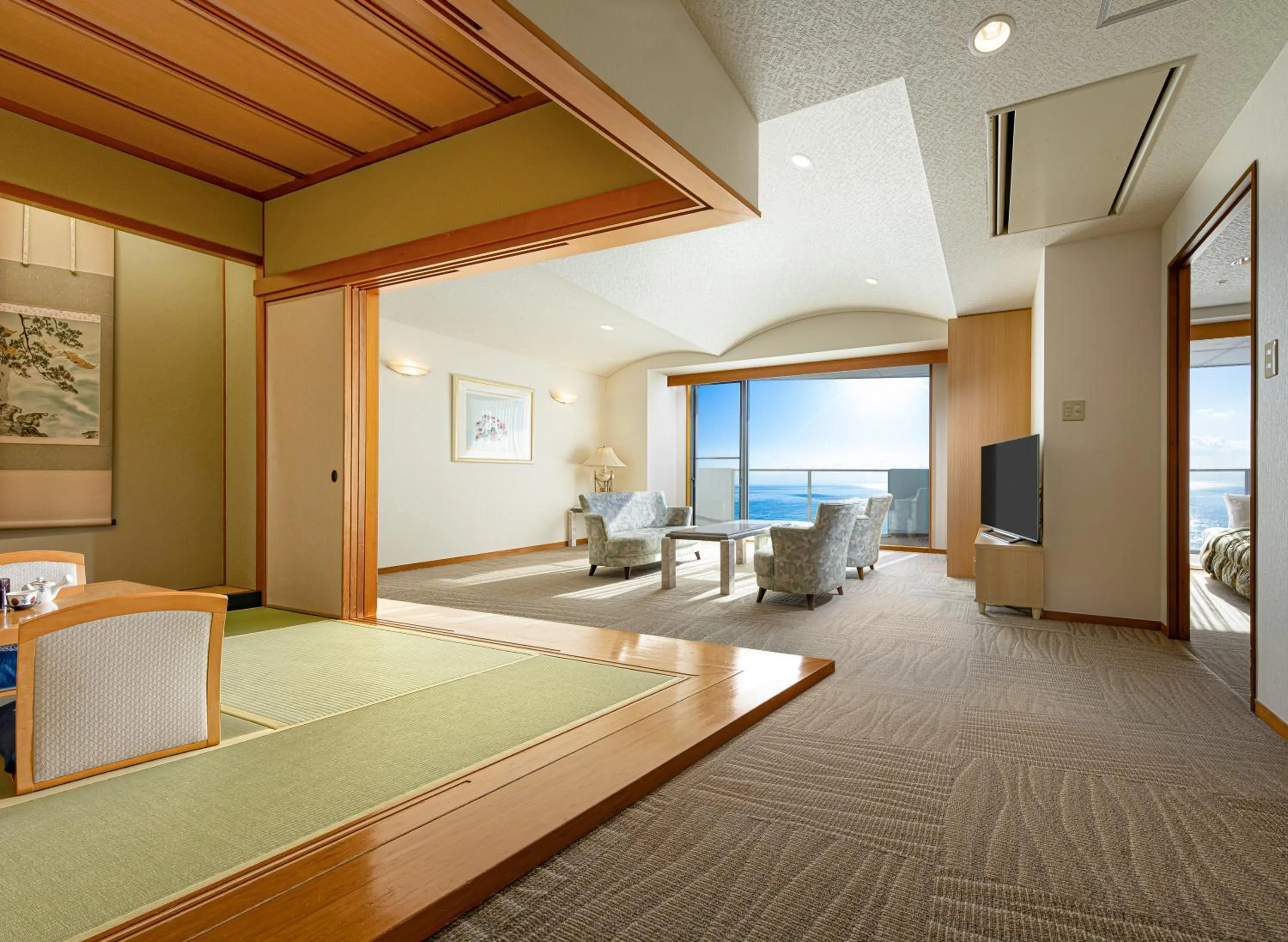 Photo of the whole room in The Gran Resort Elegante Awajishima