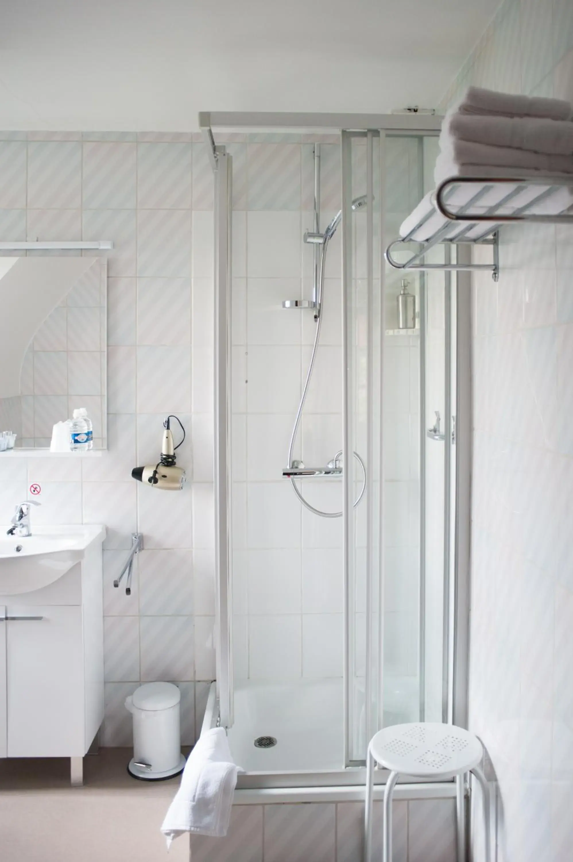 Standard Single Room - single occupancy in JFK Hotel Zelzate - Gent Standard Single Room - single occupancy in JFK Hotel Zelzate - Gent