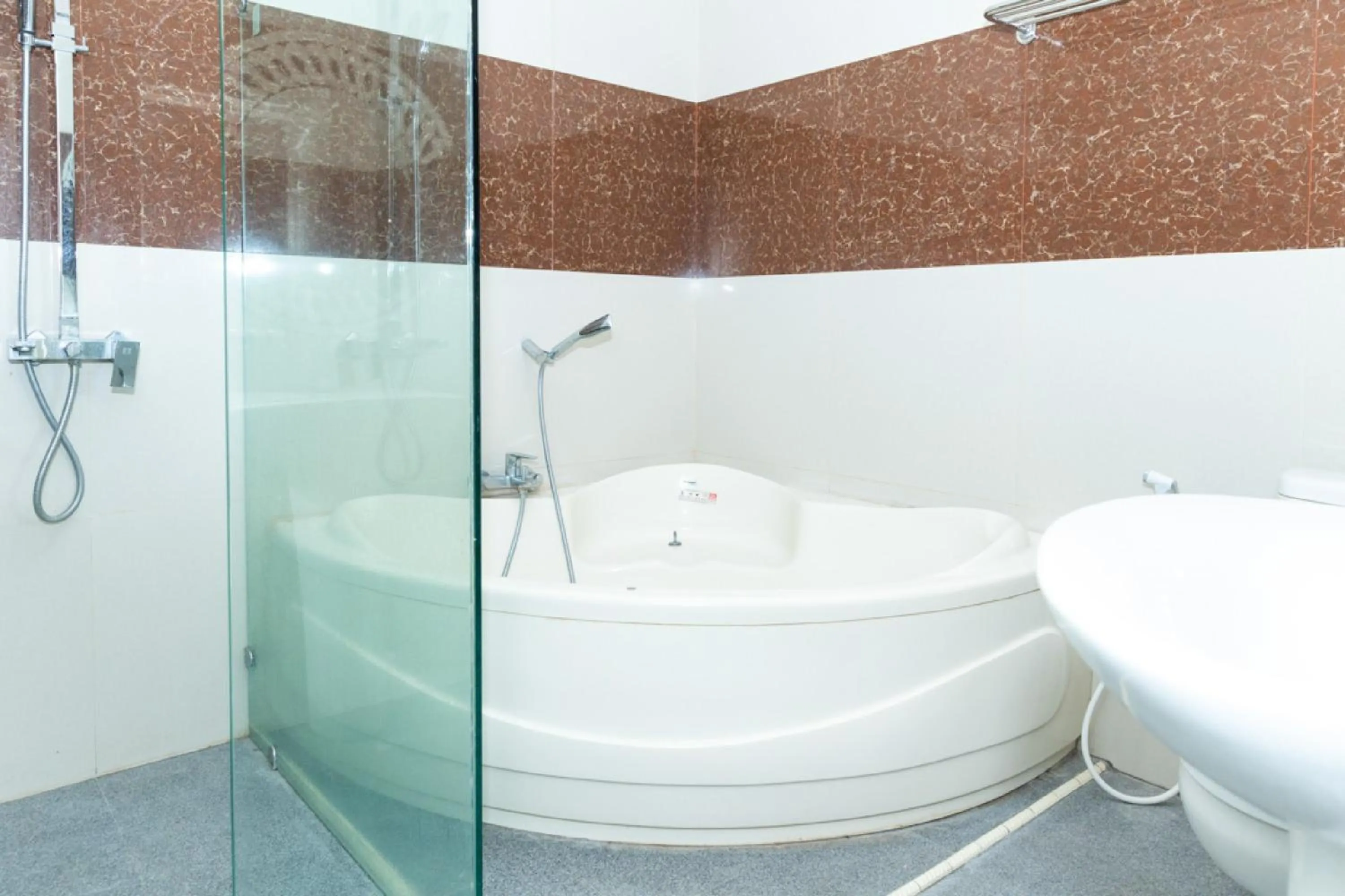 Bathroom in RedDoorz Premium @ Sea Residence Manado