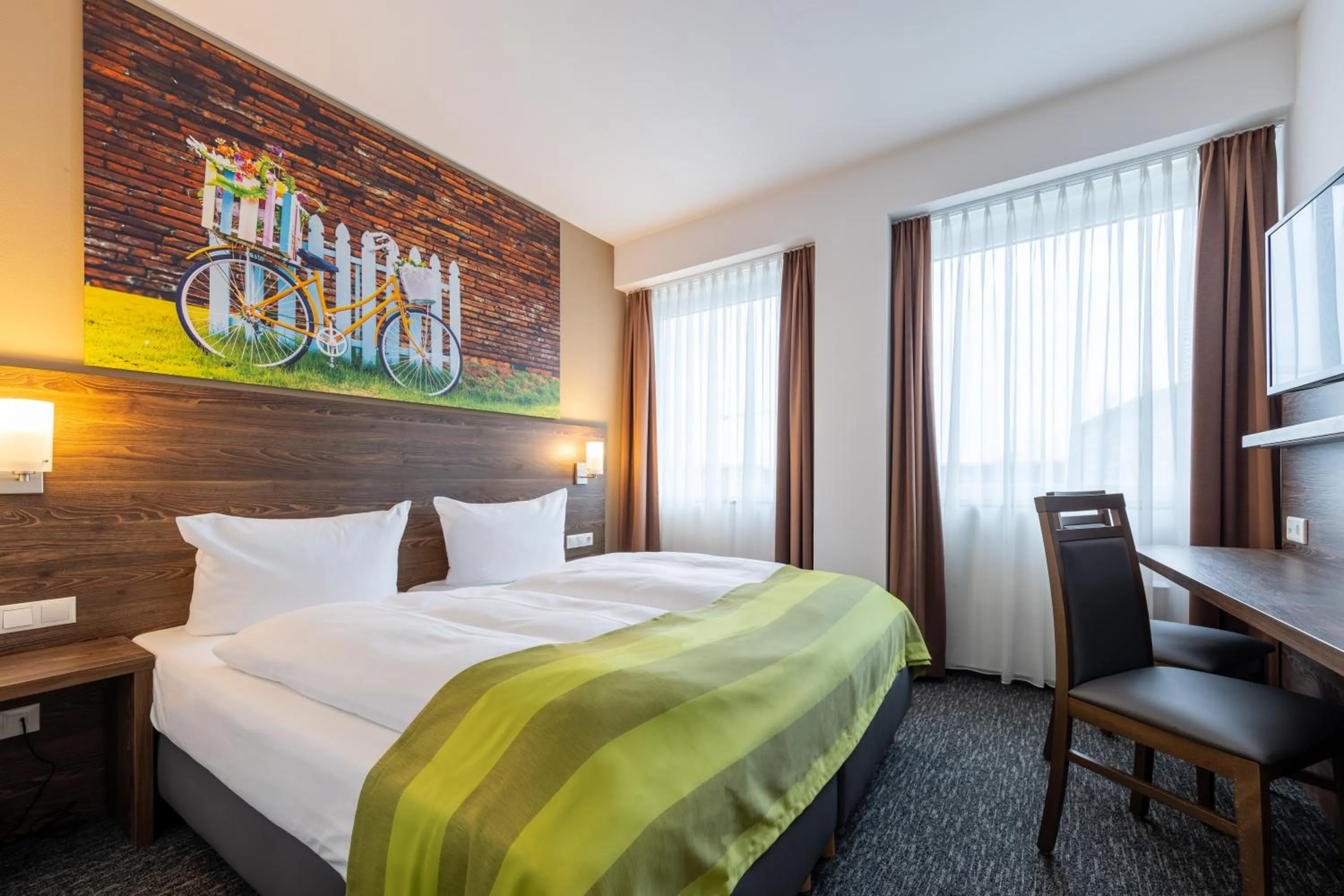 Photo of the whole room, Bed in Trip Inn Hotel Münster City