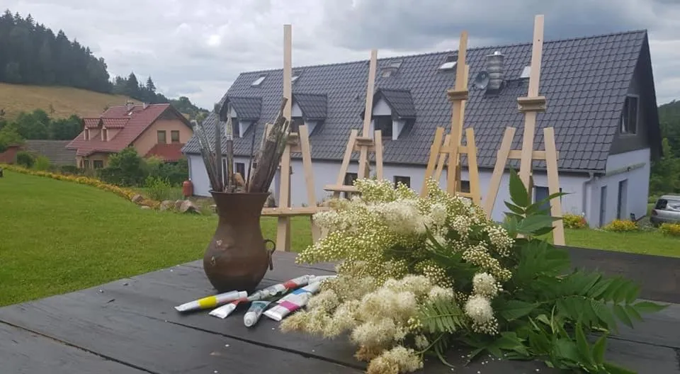 Pokoje Gościnne Art- Dworek