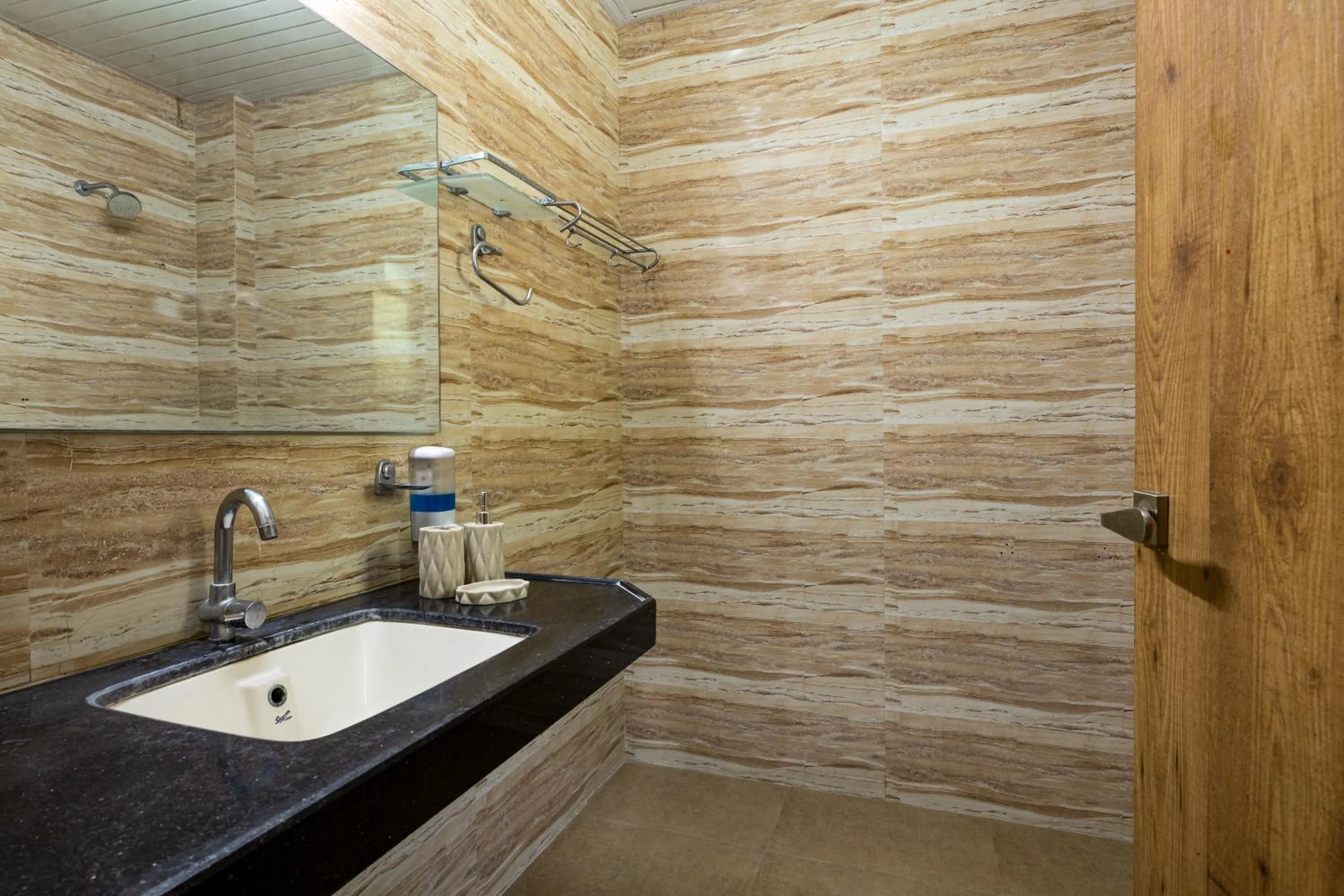 Bathroom in Geeta Bhawan Villa