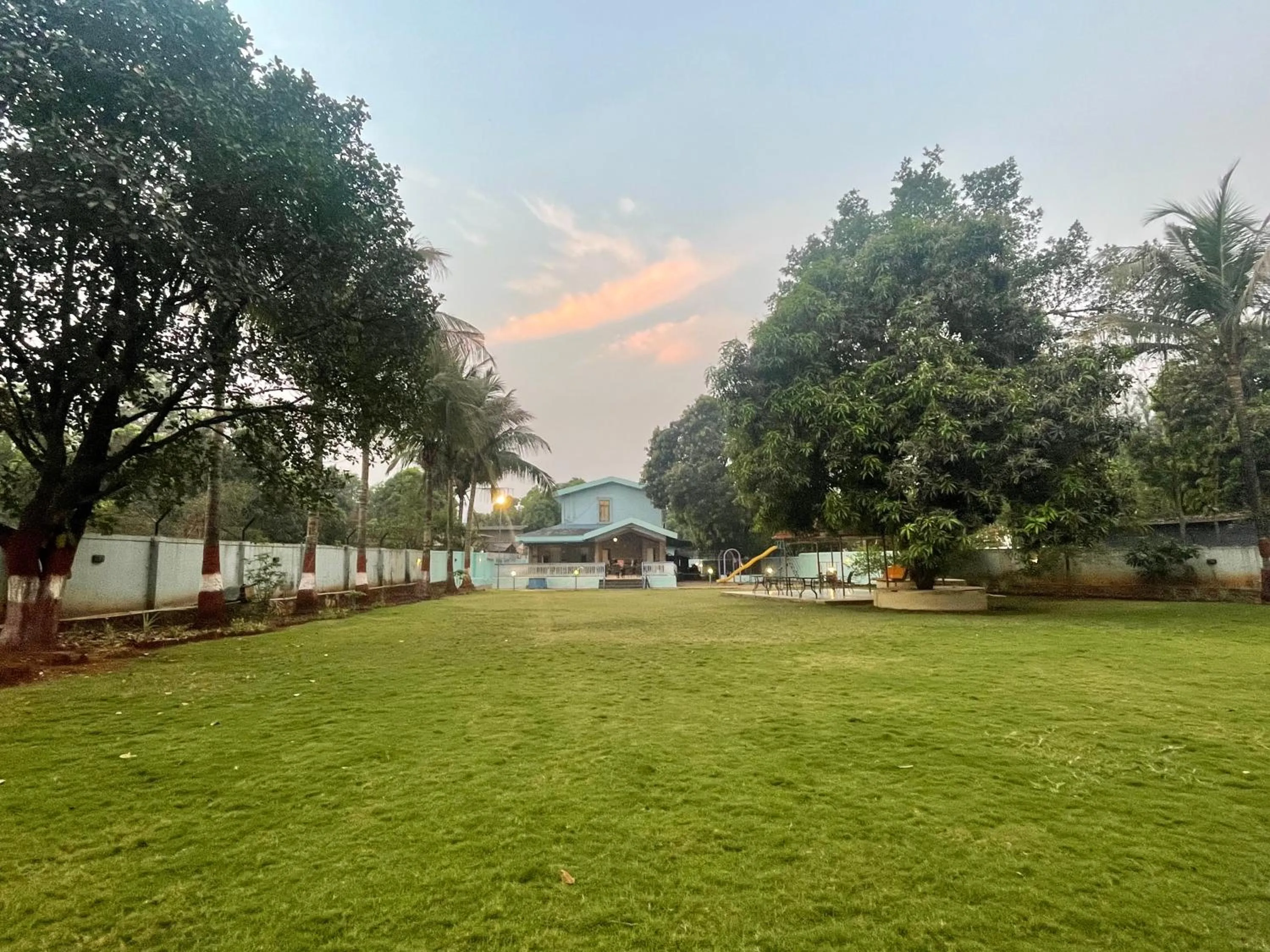 Garden in Geeta Bhawan Villa