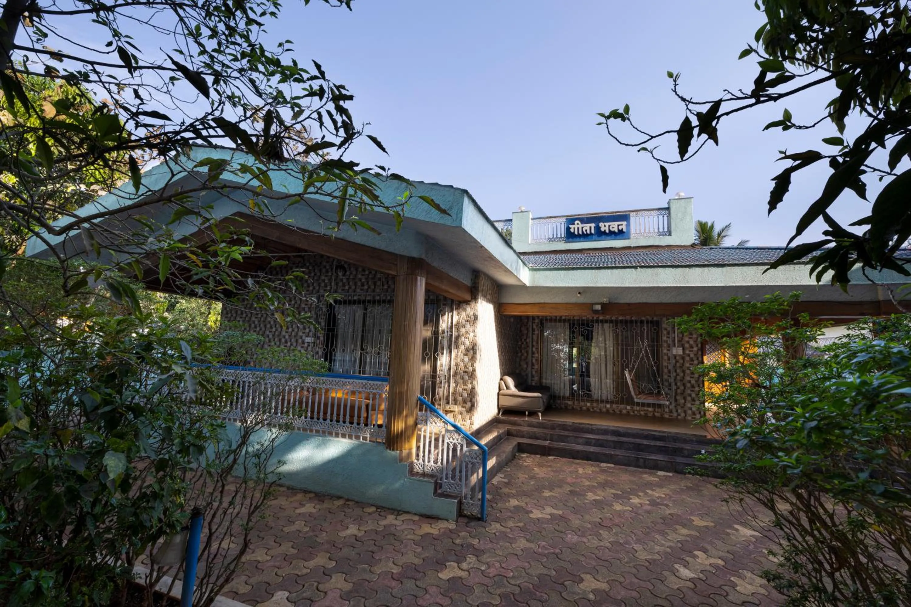 Facade/entrance in Geeta Bhawan Villa