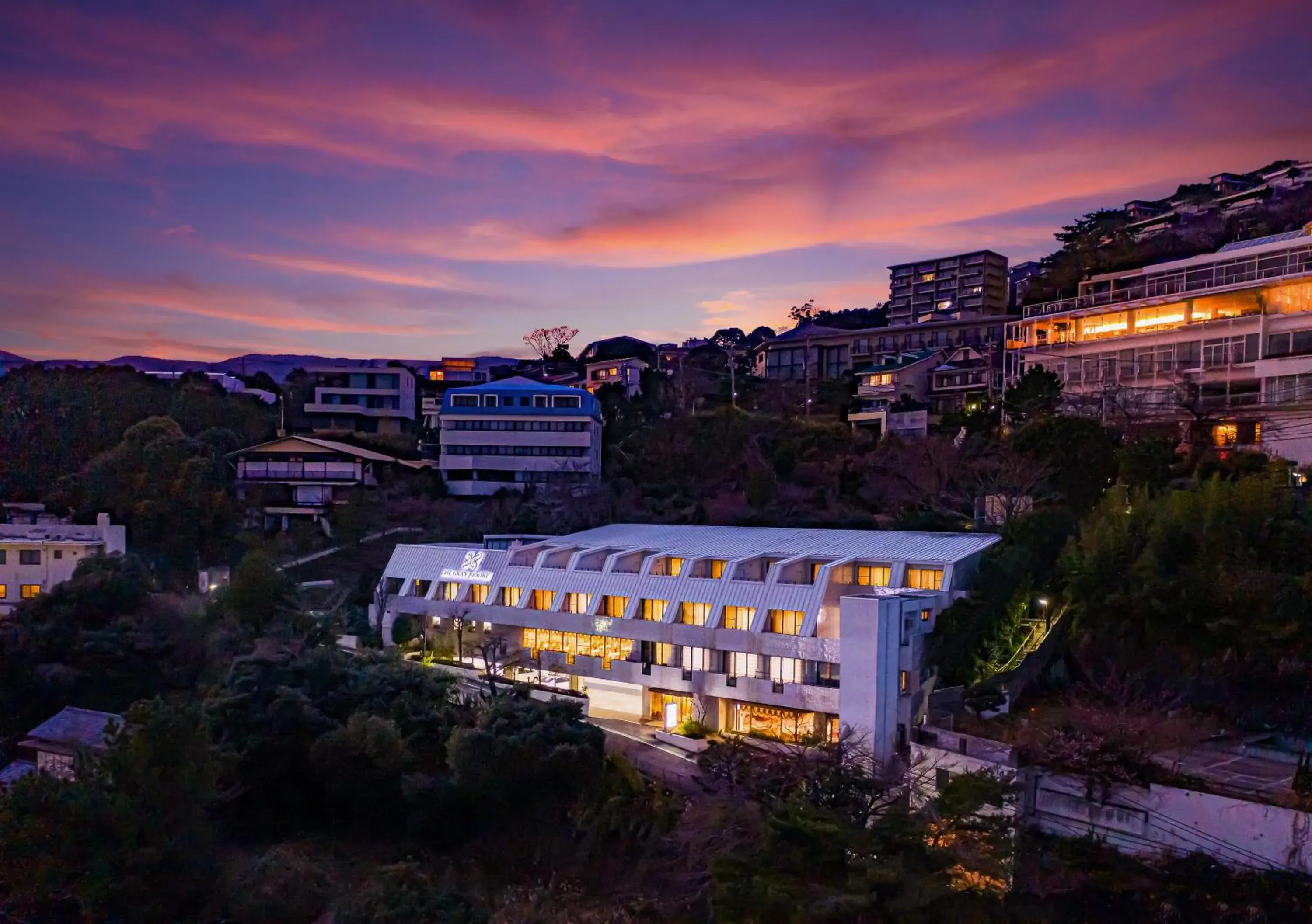 Facade/entrance in The Gran Resort Elegante Atami Facade/entrance in The Gran Resort Elegante Atami