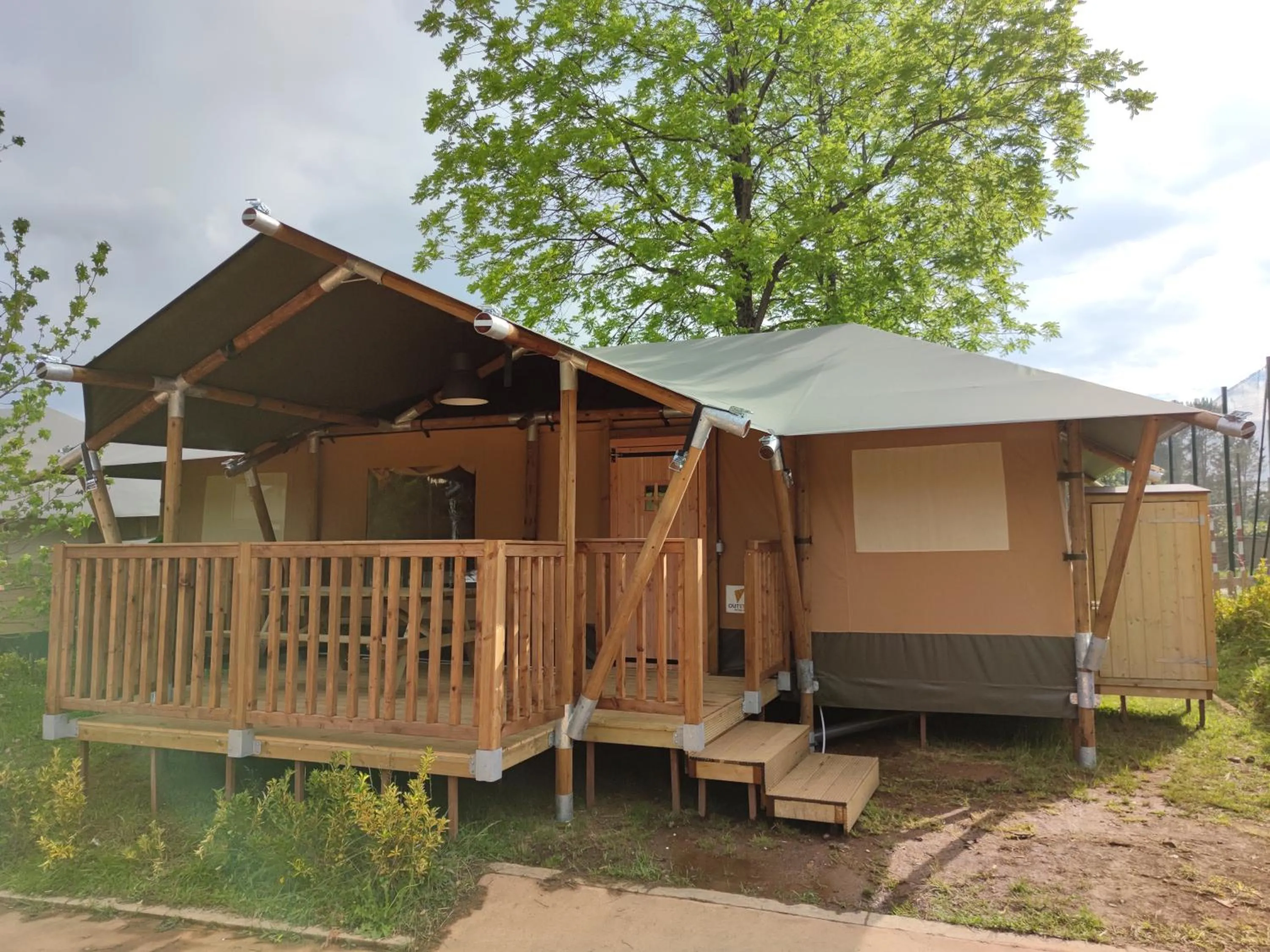 TEIRABOA BASE CAMP