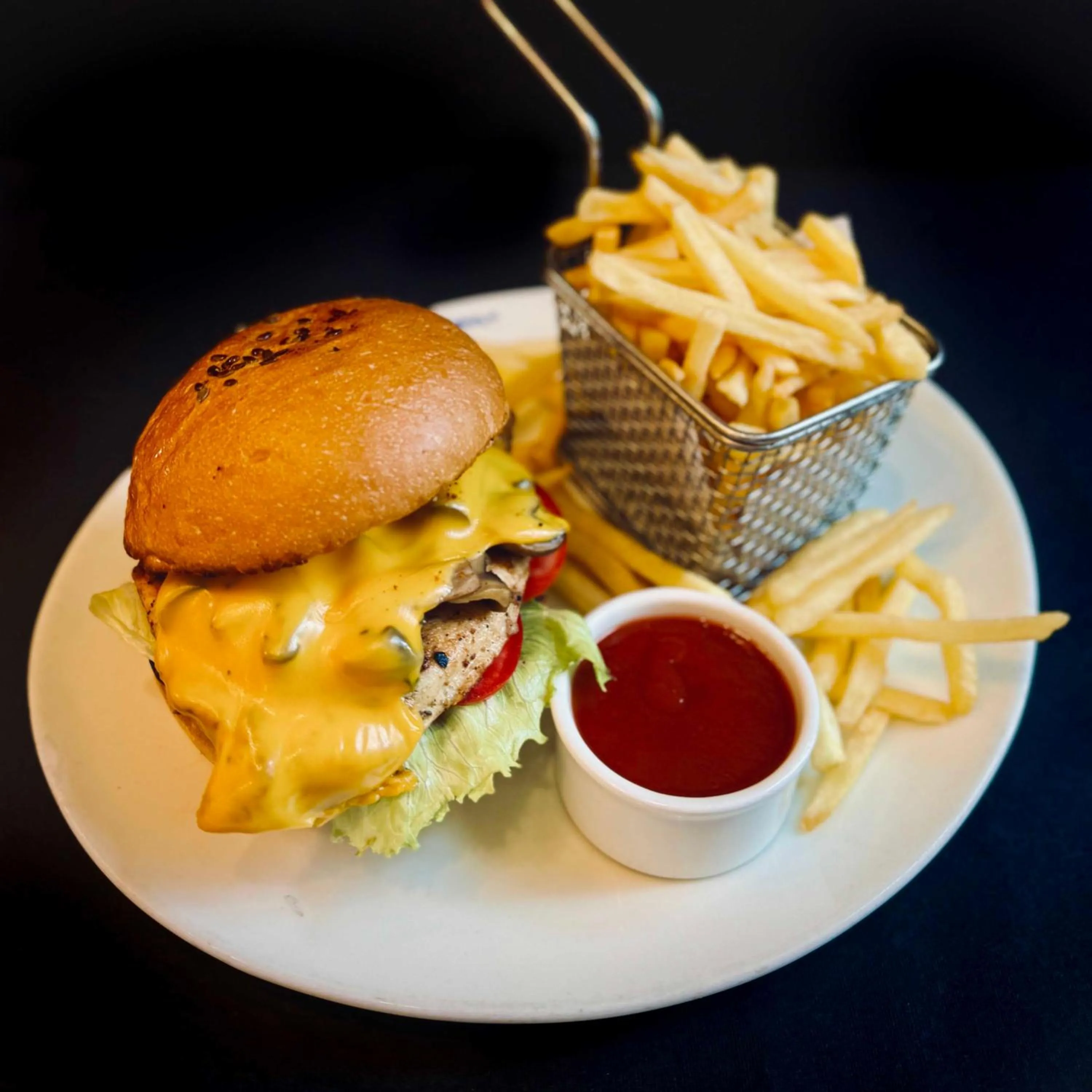 Restaurant/places to eat in Vibotel Residence Hotel Apartments