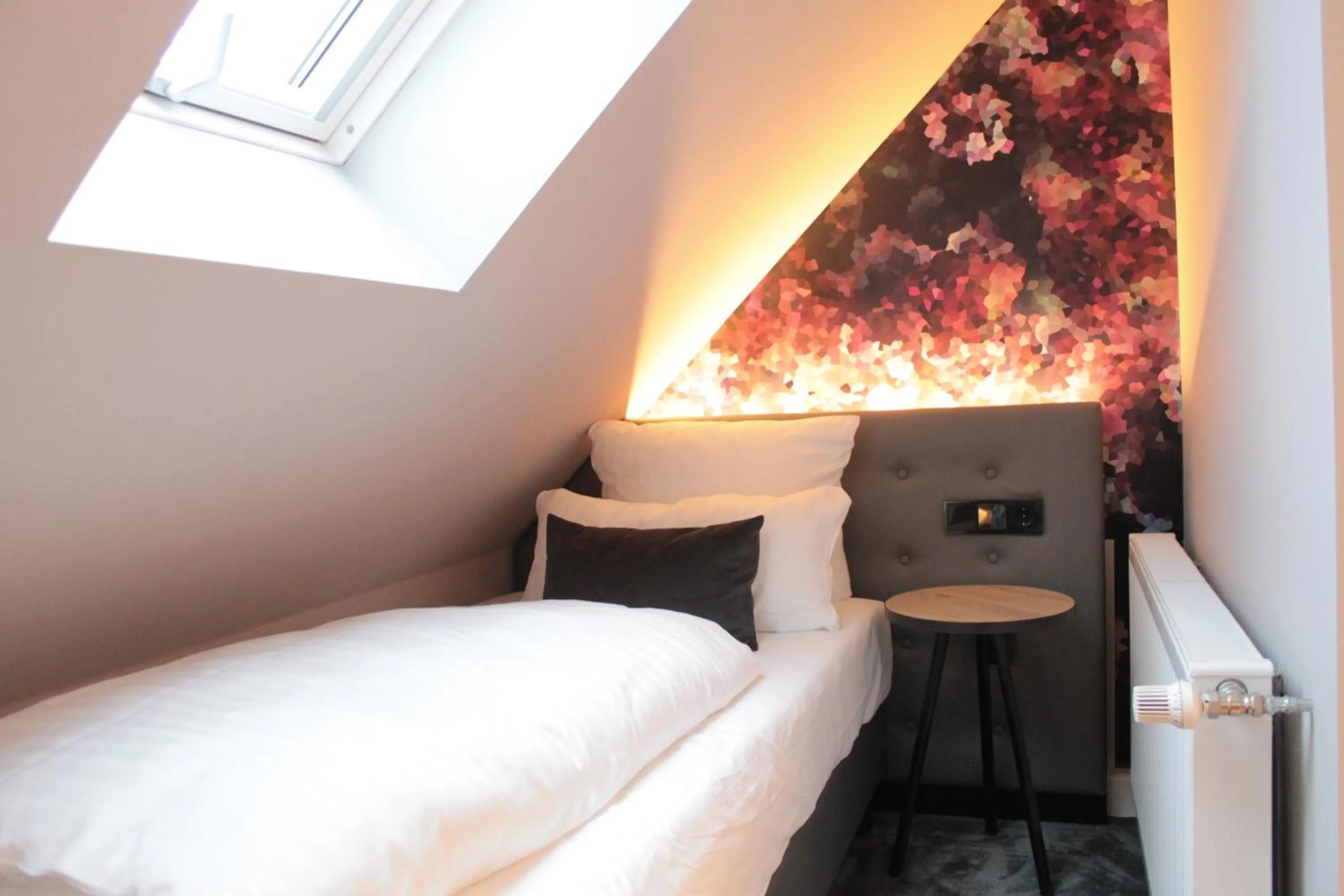 Bed in Vienna House Easy by Wyndham Hamburg City