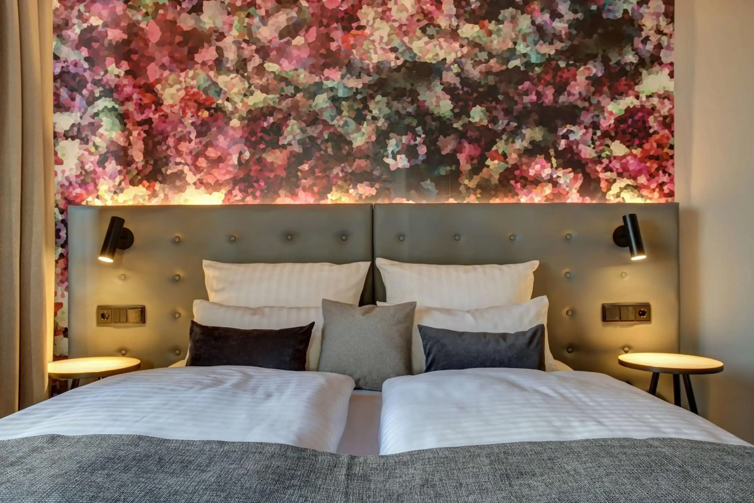 Photo of the whole room, Bed in Vienna House Easy by Wyndham Hamburg City Photo of the whole room, Bed in Vienna House Easy by Wyndham Hamburg City