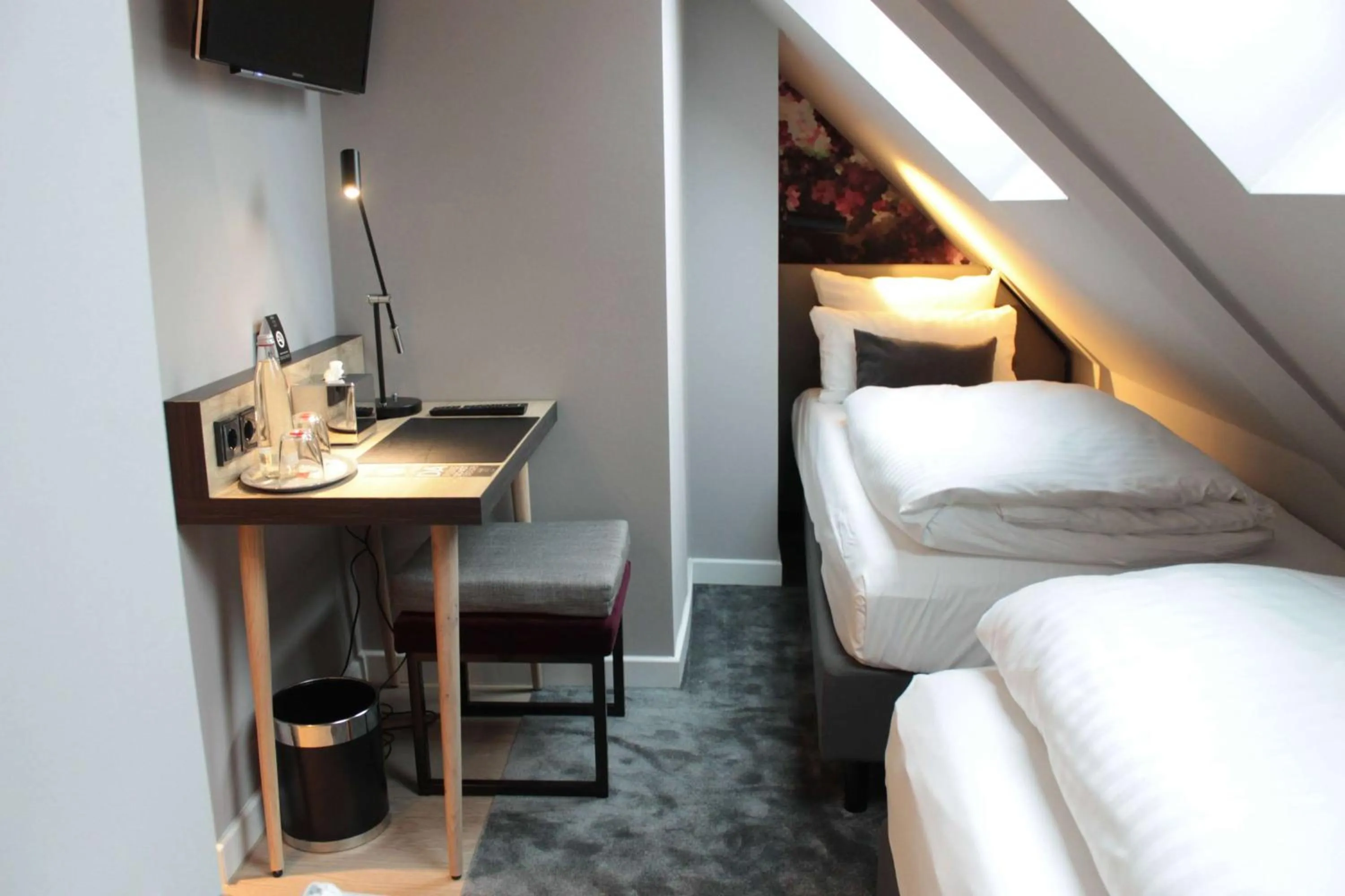 Photo of the whole room, Bed in Vienna House Easy by Wyndham Hamburg City