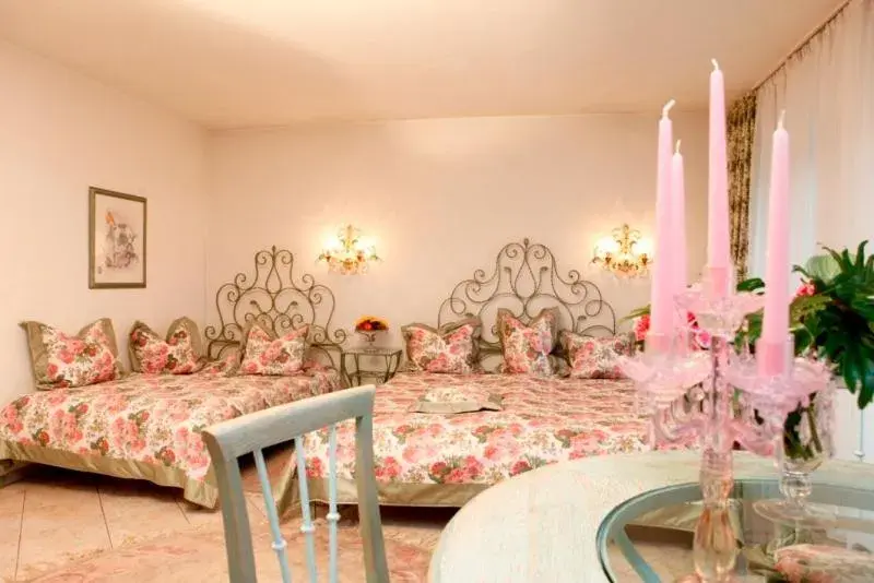 Photo of the whole room, Bed in Seibel's Park Hotel Photo of the whole room, Bed in Seibel's Park Hotel