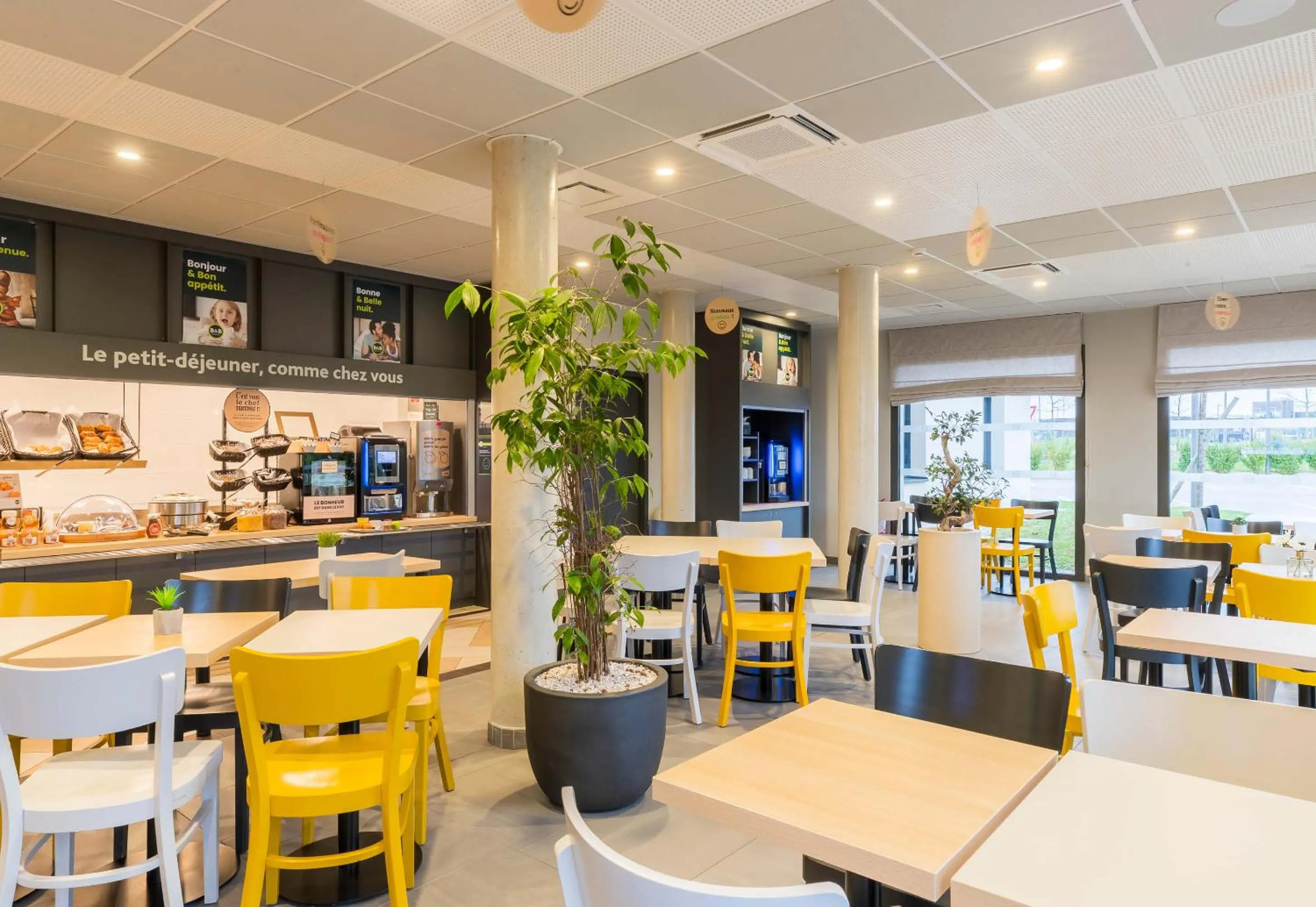 Restaurant/places to eat in B&B HOTEL Troyes Magasins d'usine