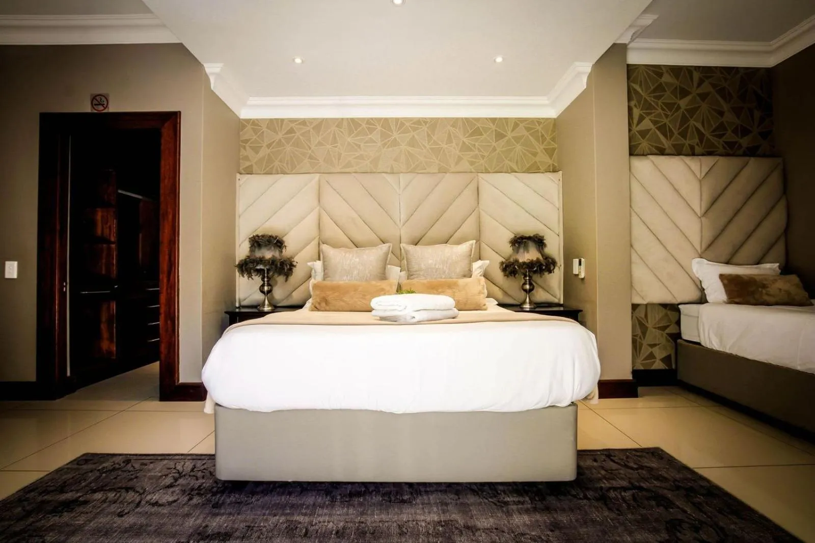 Photo of the whole room, Bed in Potch Manor Guest House