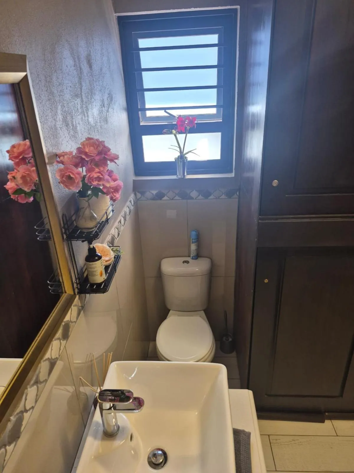 Toilet in Potch Manor Guest House