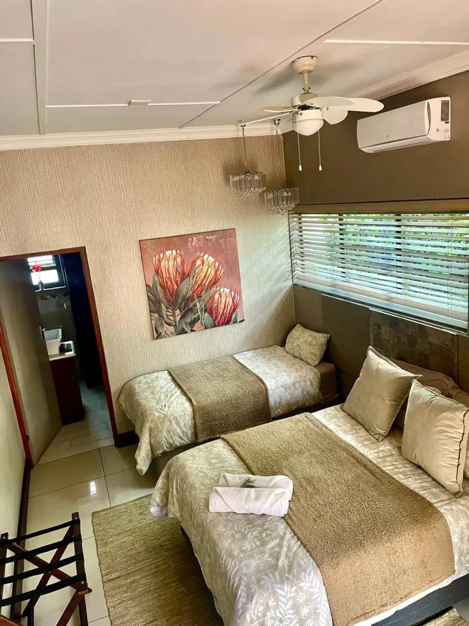 Bed in Potch Manor Guest House