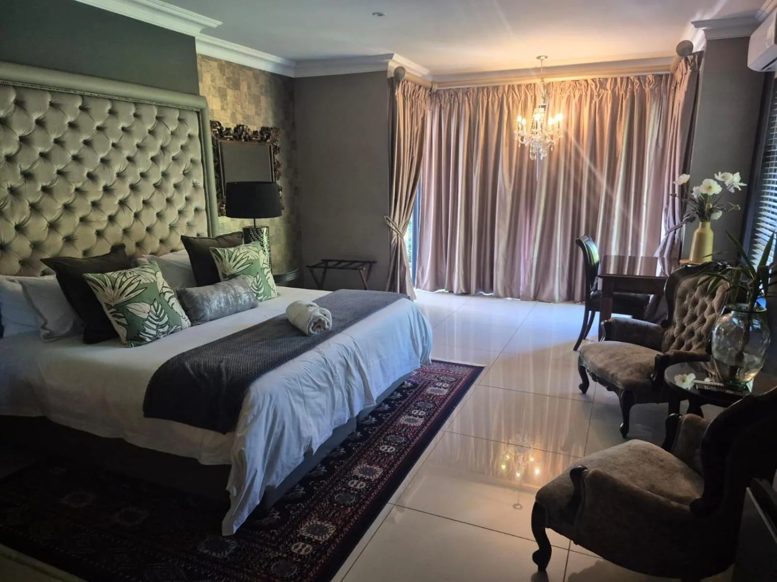 Bedroom, Bed in Potch Manor Guest House