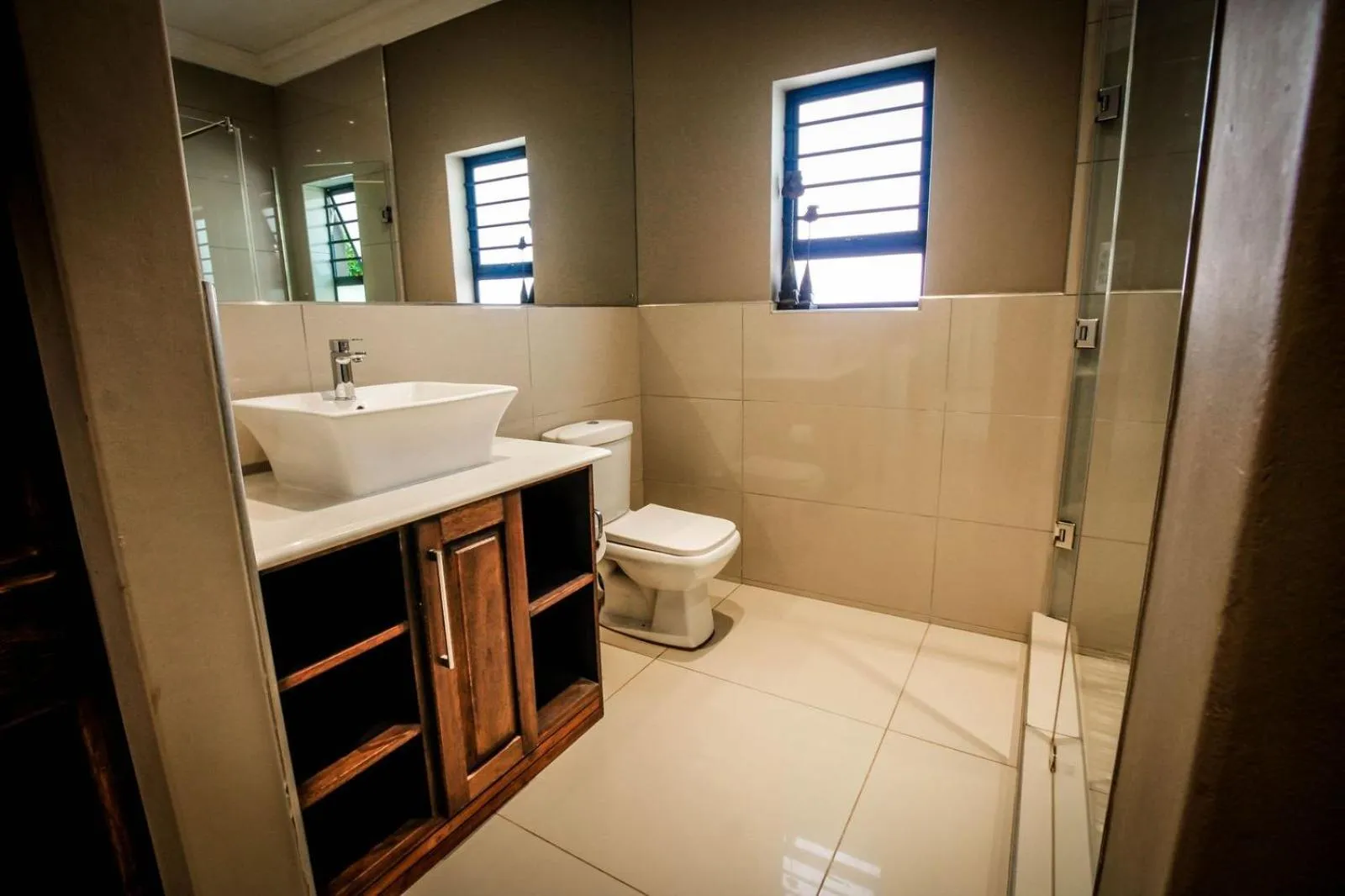 Shower in Potch Manor Guest House