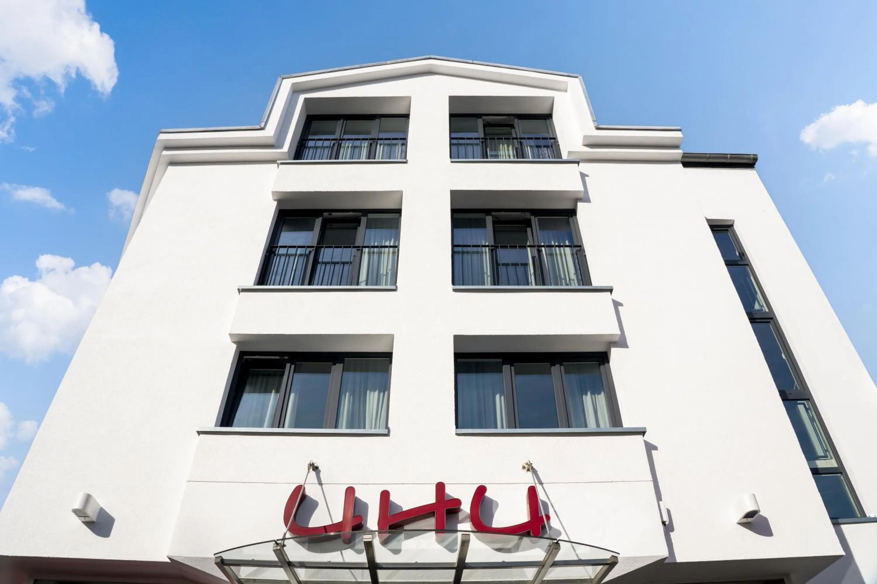 Property building in Hotel Uhu Garni - Superior