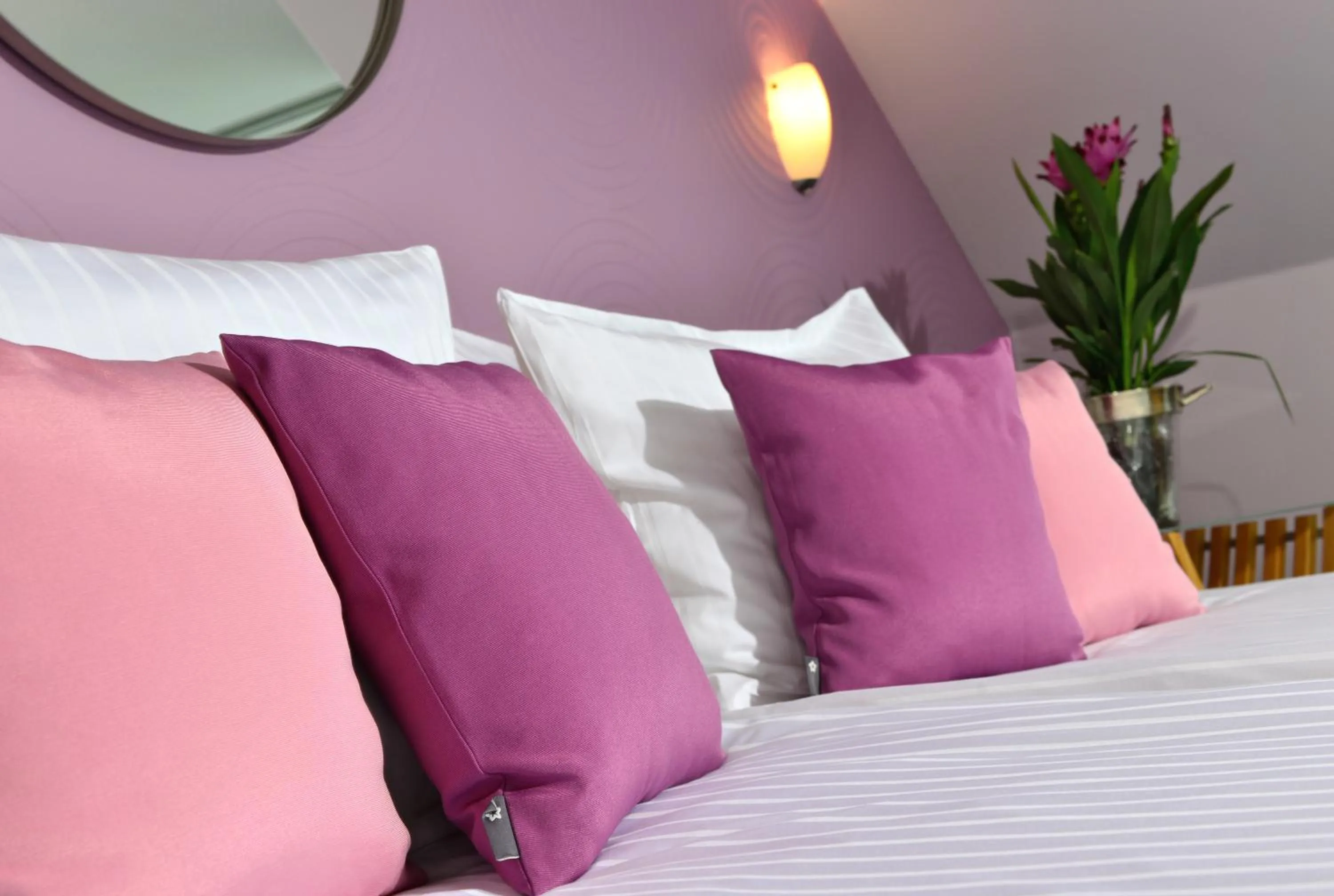 Photo of the whole room, Bed in Hotel Uhu Garni - Superior