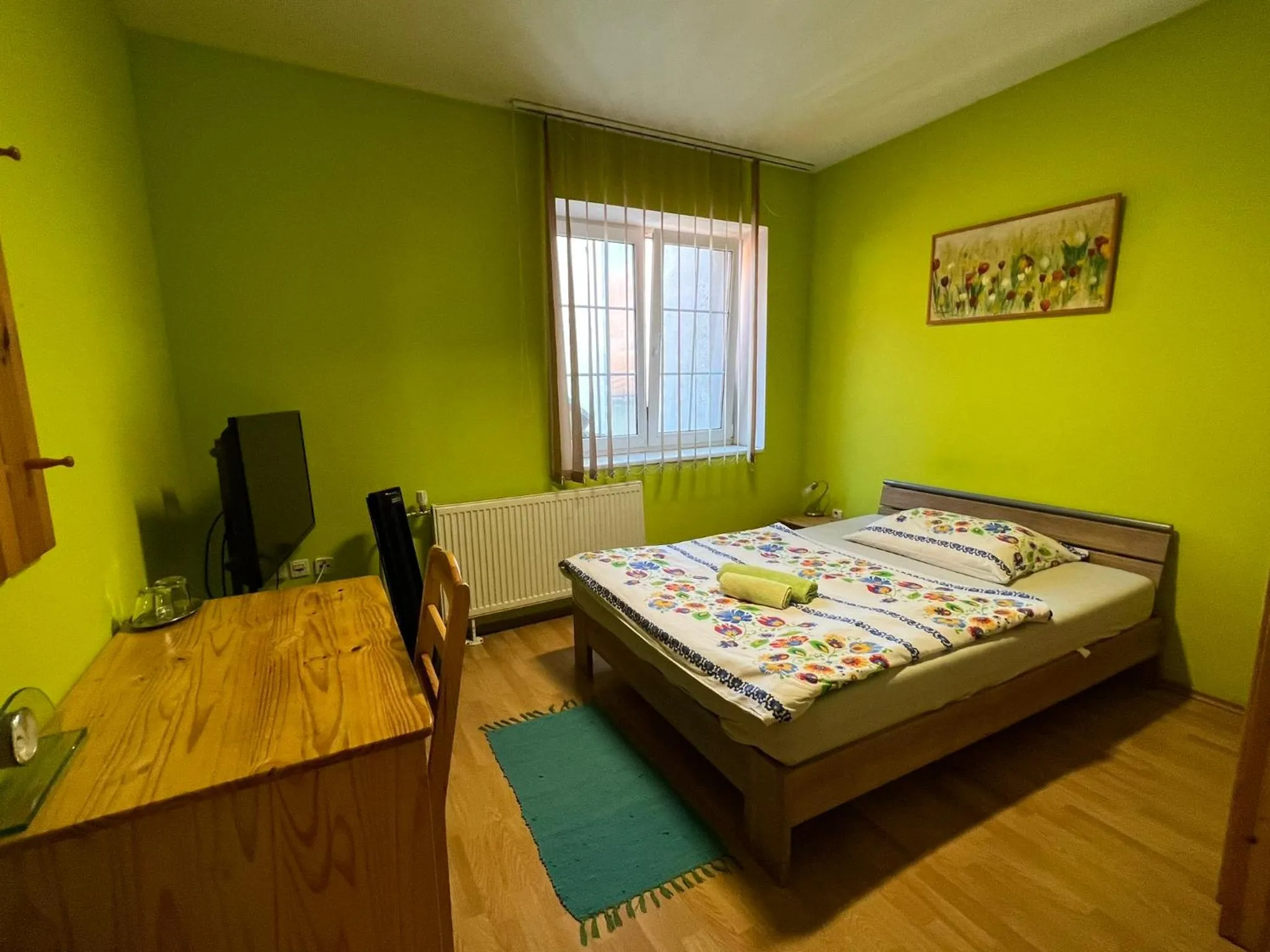 Single Room in Byron