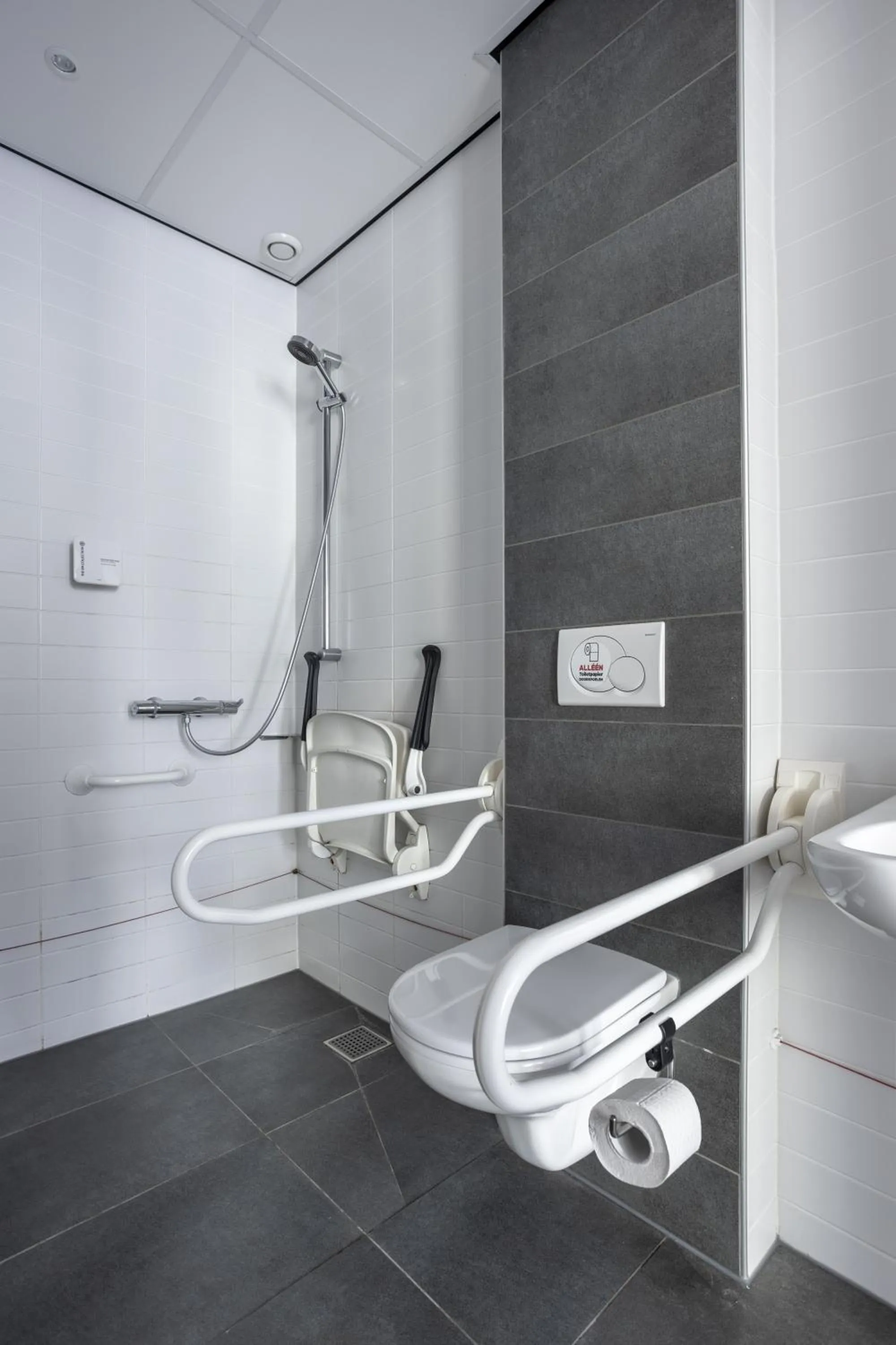 Bathroom in Hotel Hulsman