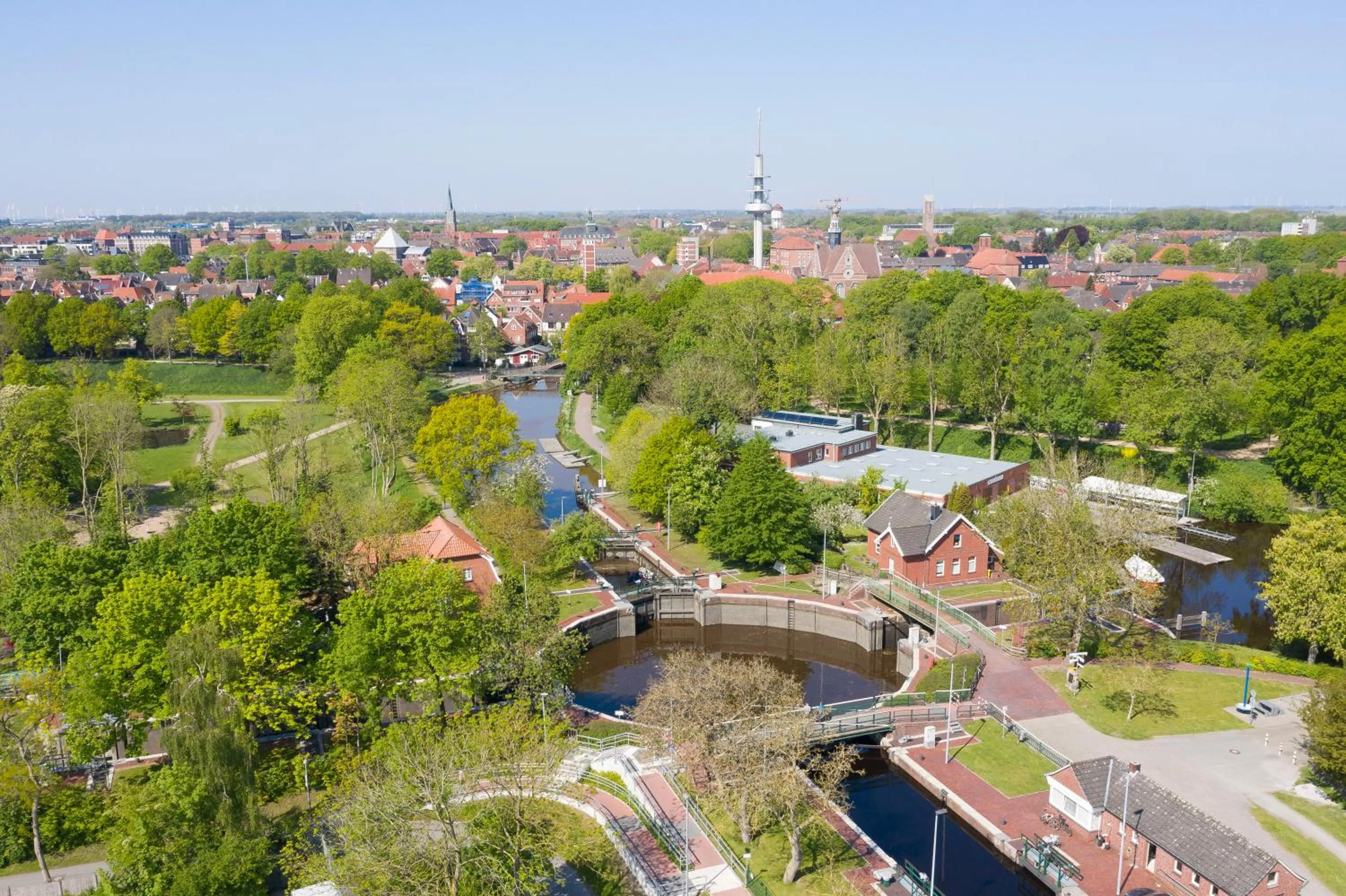 Nearby landmark in Hotel DH -Deutsches Haus-