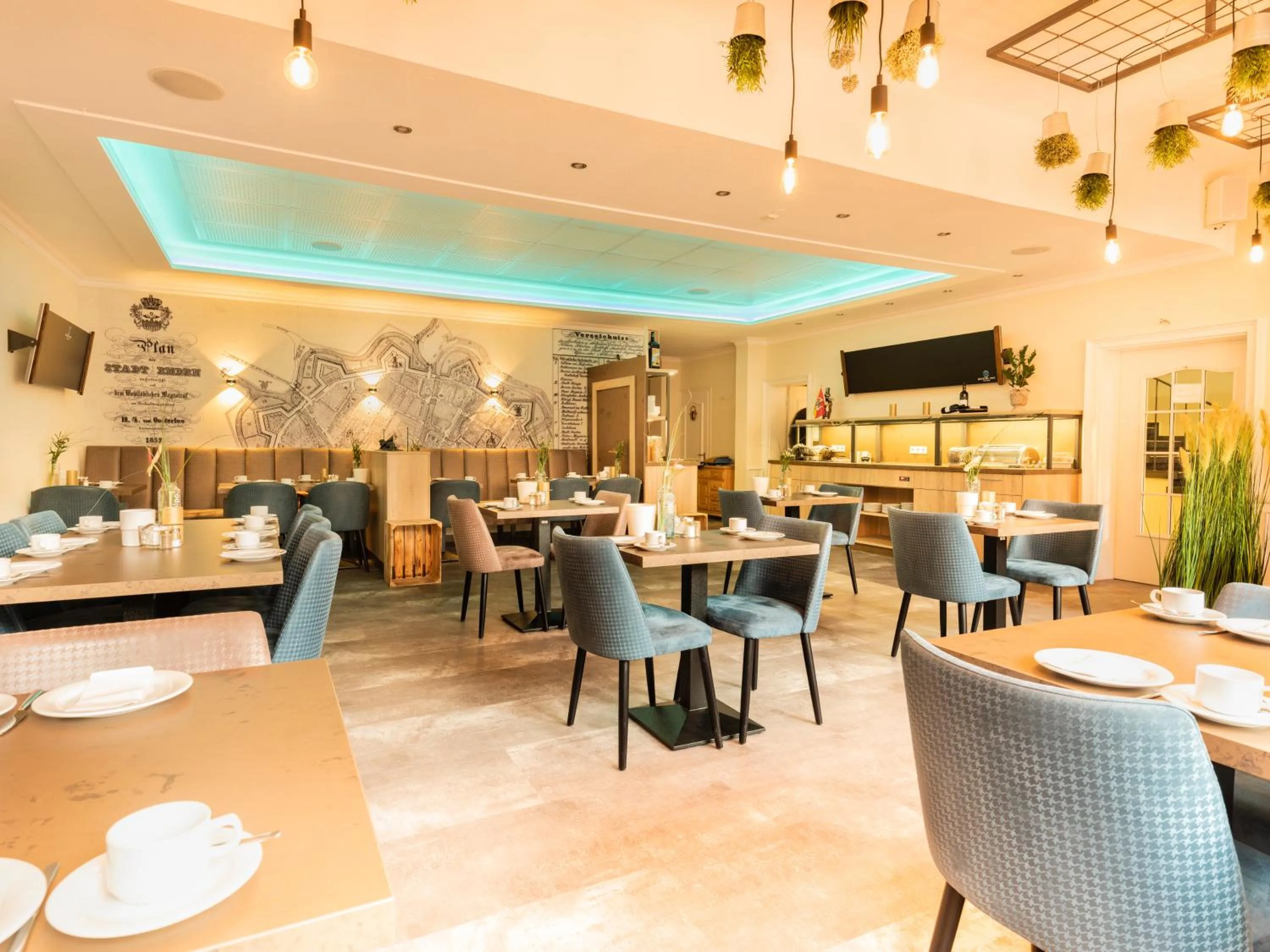 Restaurant/places to eat in Hotel DH -Deutsches Haus-