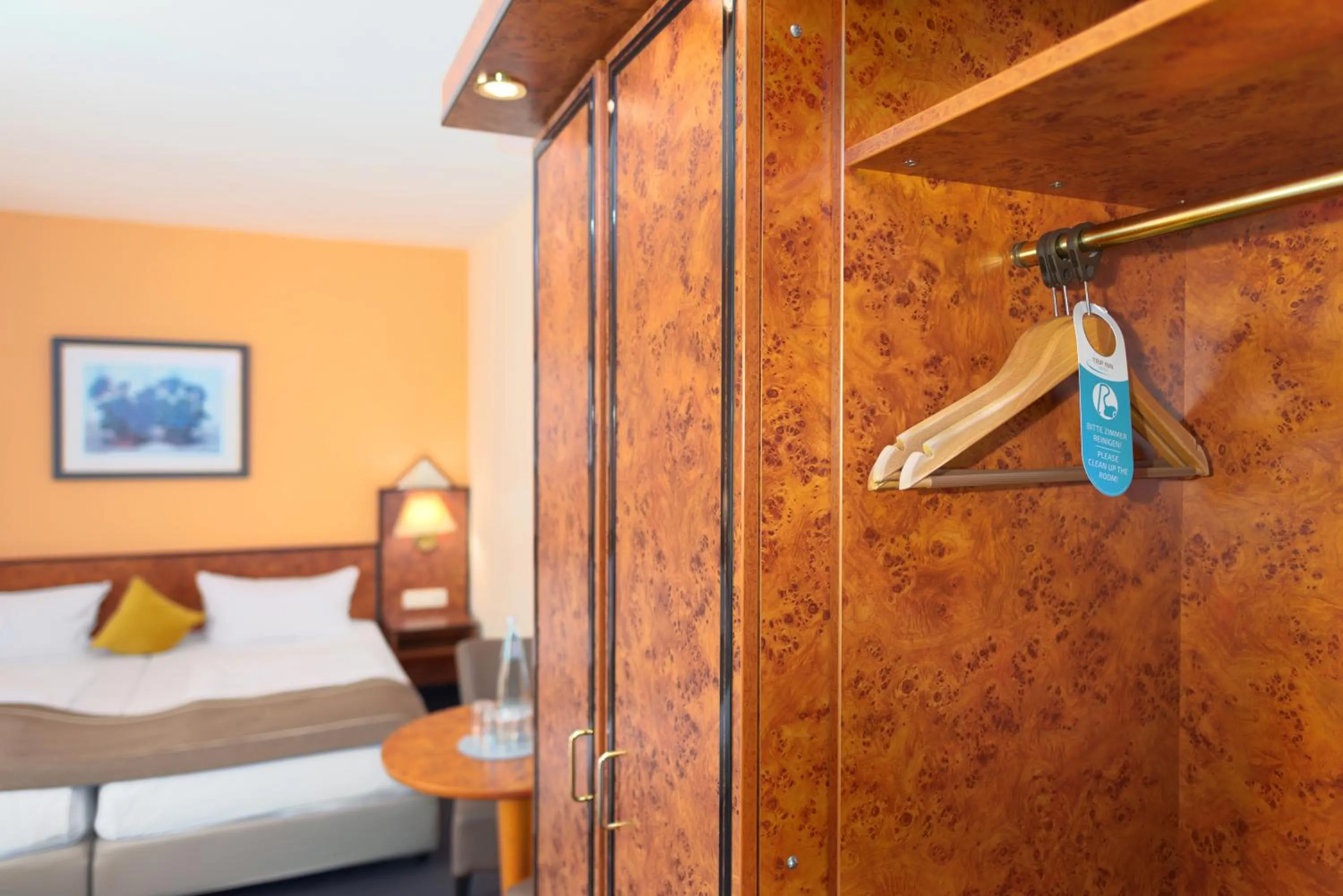 Bed in Trip Inn Hotel Minerva Frankfurt