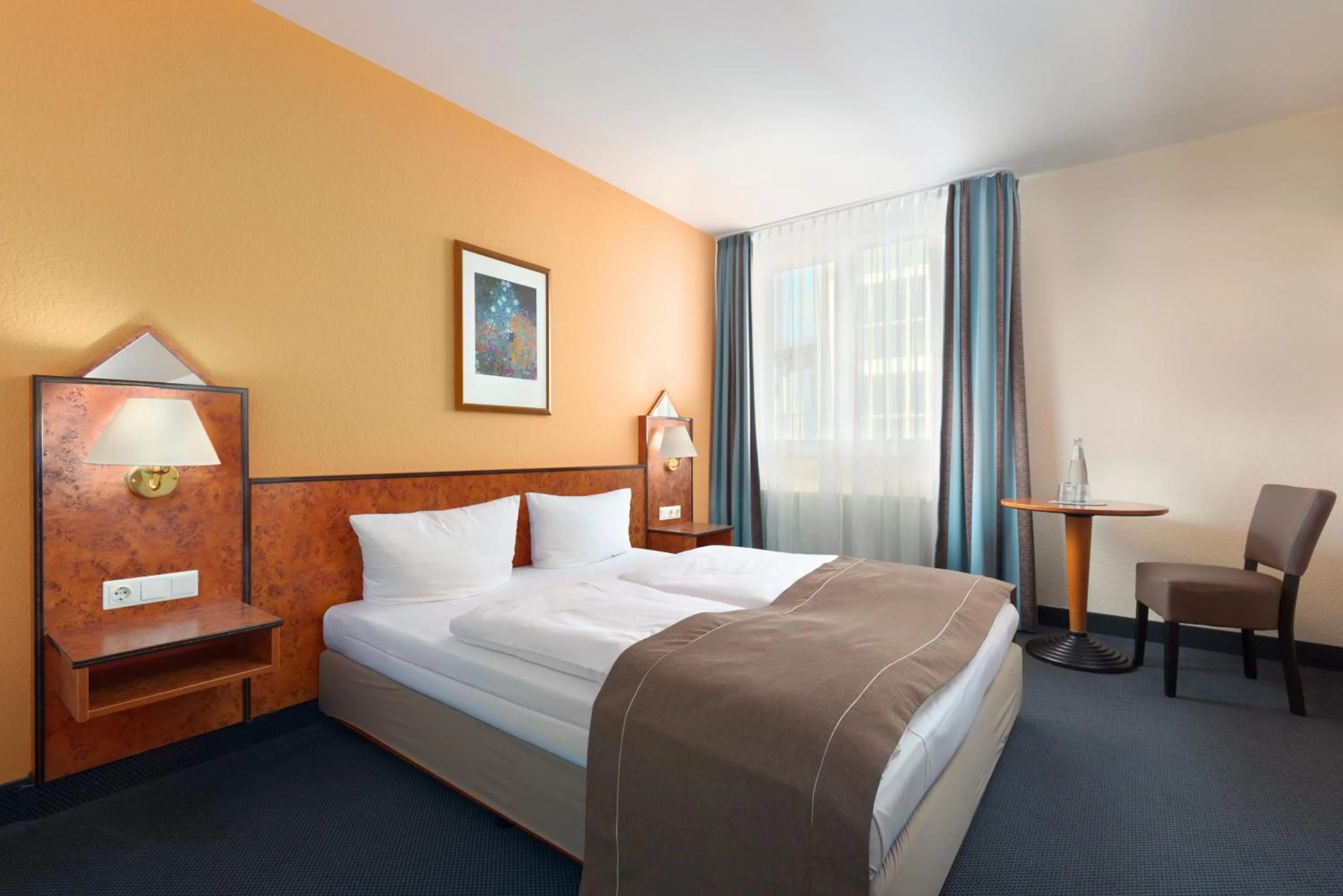 Bed in Trip Inn Hotel Minerva Frankfurt