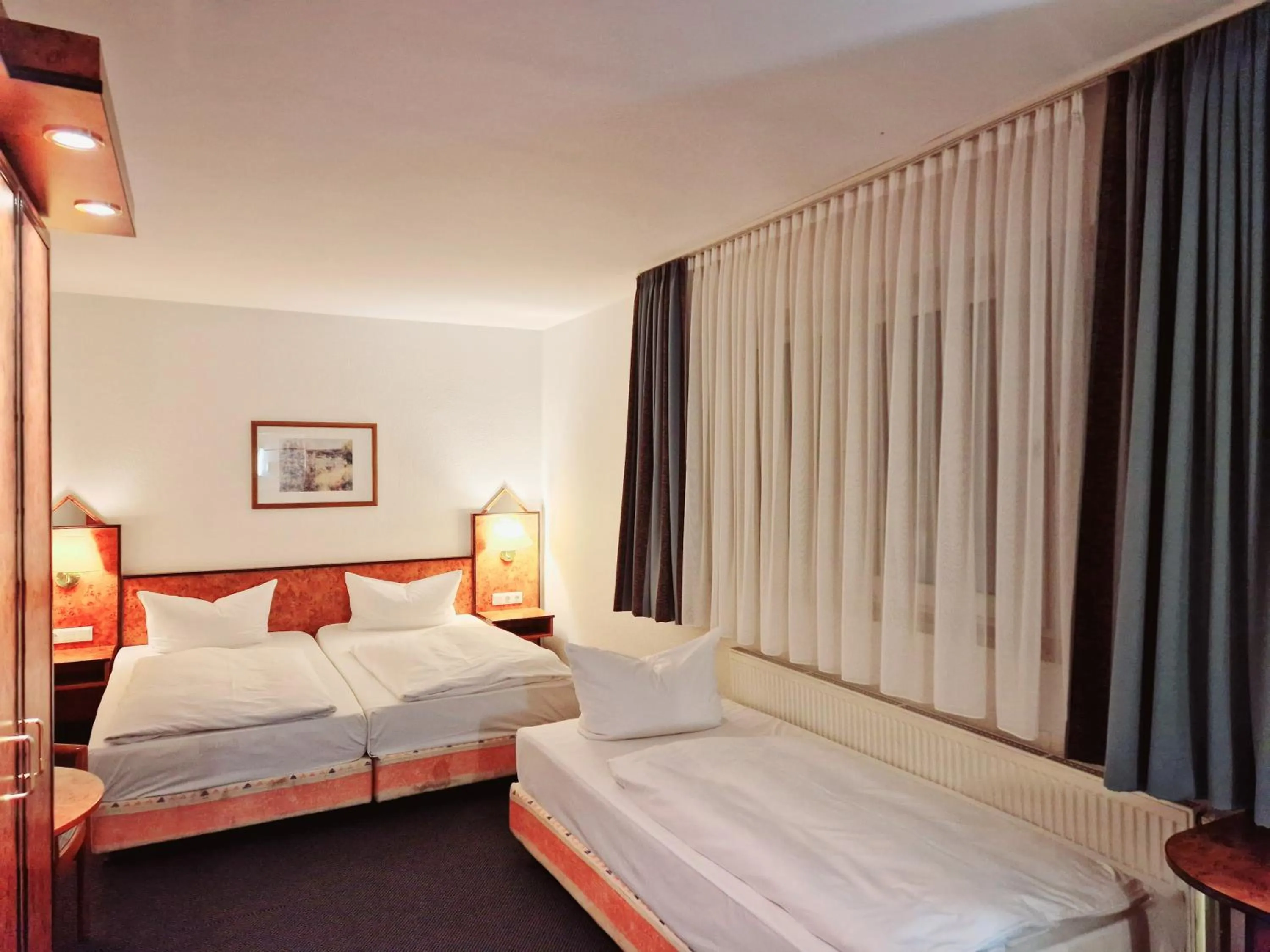 Bed in Trip Inn Hotel Minerva Frankfurt