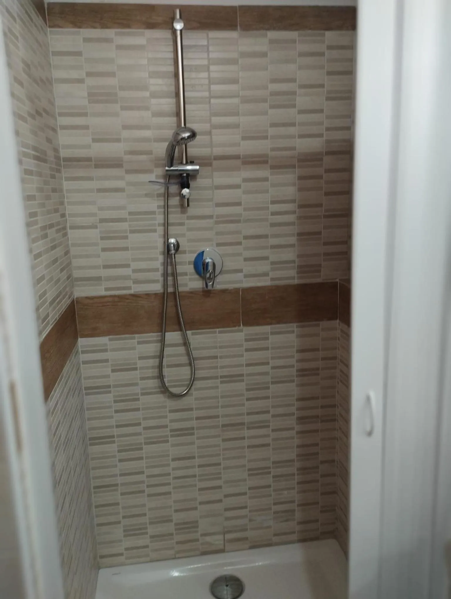 Shower in B&B Leonida