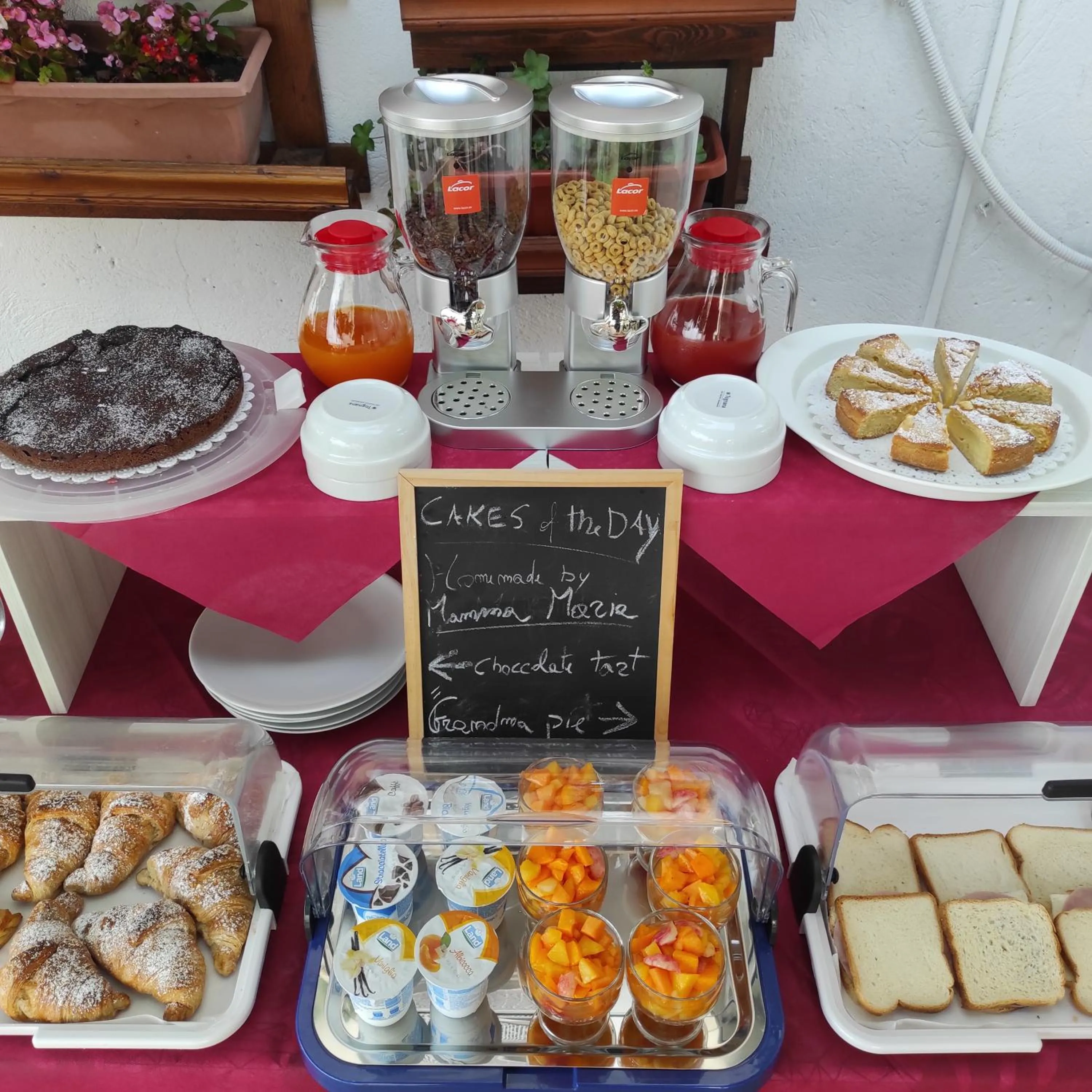 Food and drinks in B&B Leonida