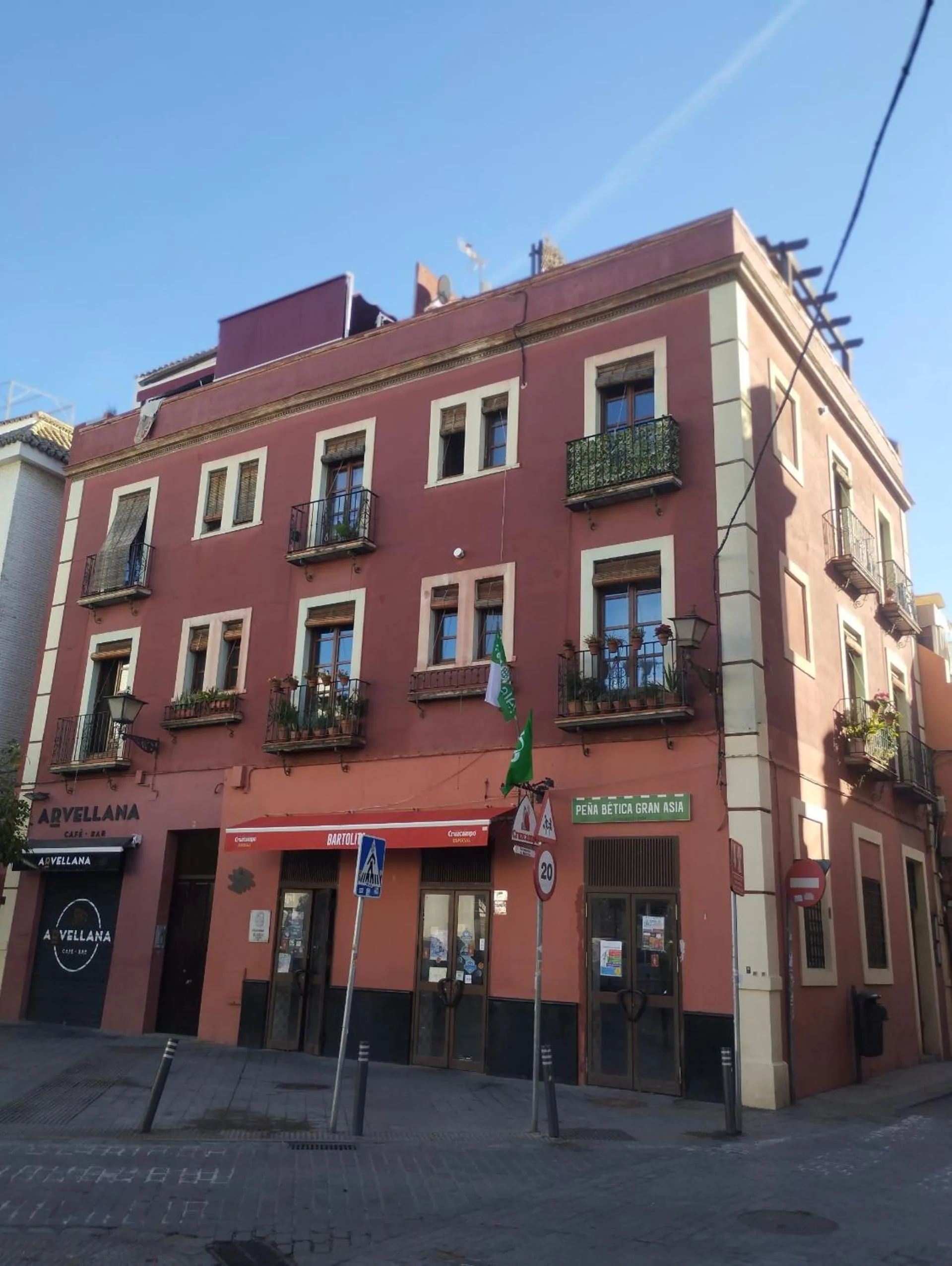 Ático céntrico plaza Moravia ,San Julian.