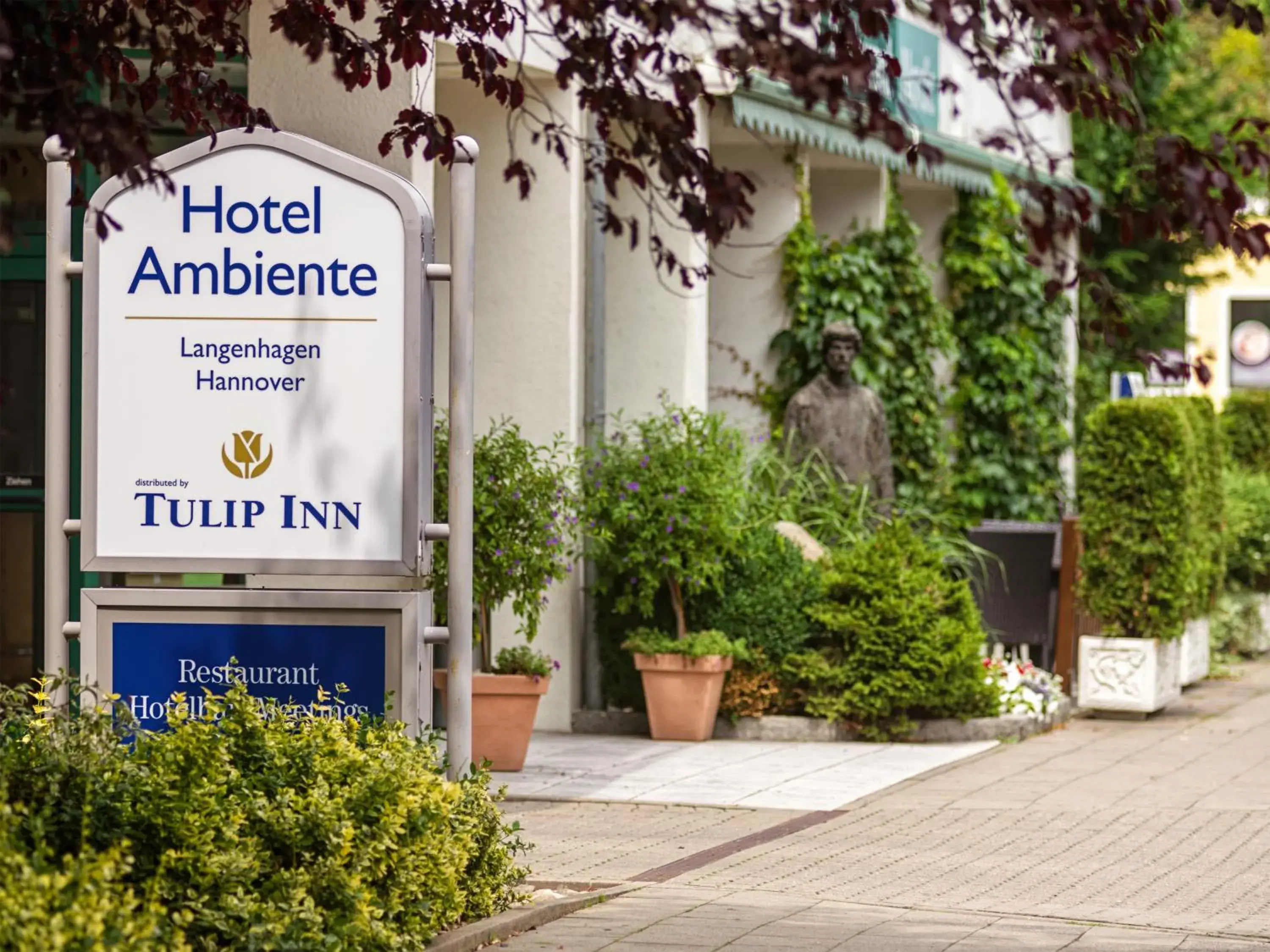 Facade/entrance in Ambiente Langenhagen Hannover by Tulip Inn Facade/entrance in Ambiente Langenhagen Hannover by Tulip Inn