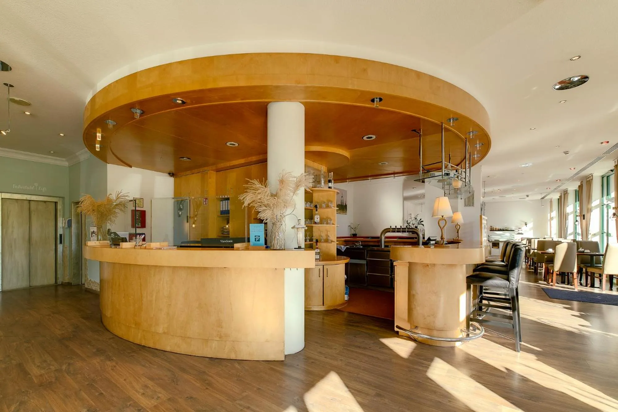 Lobby or reception in Ambiente Langenhagen Hannover by Tulip Inn