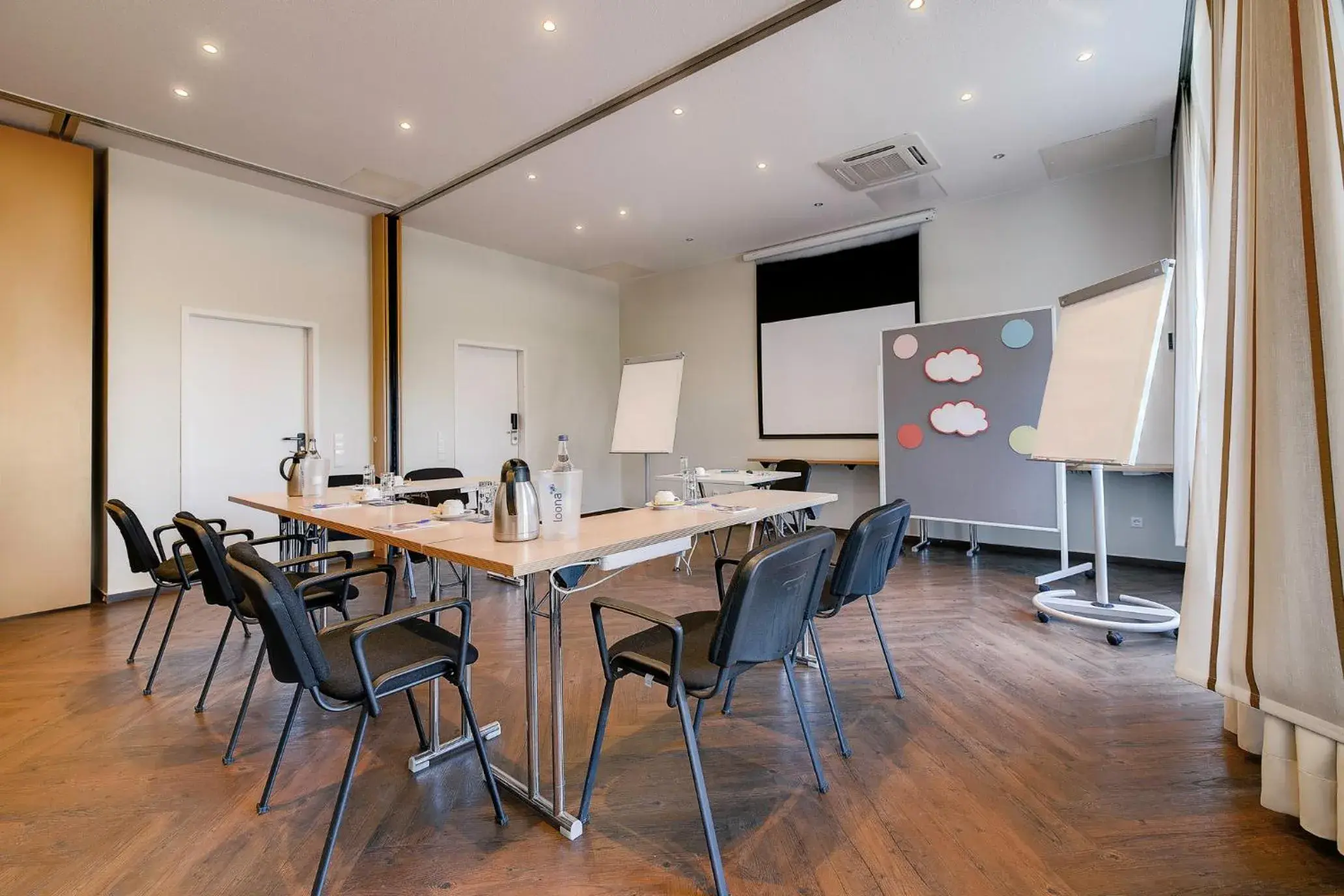 Property building in Ambiente Langenhagen Hannover by Tulip Inn Property building in Ambiente Langenhagen Hannover by Tulip Inn