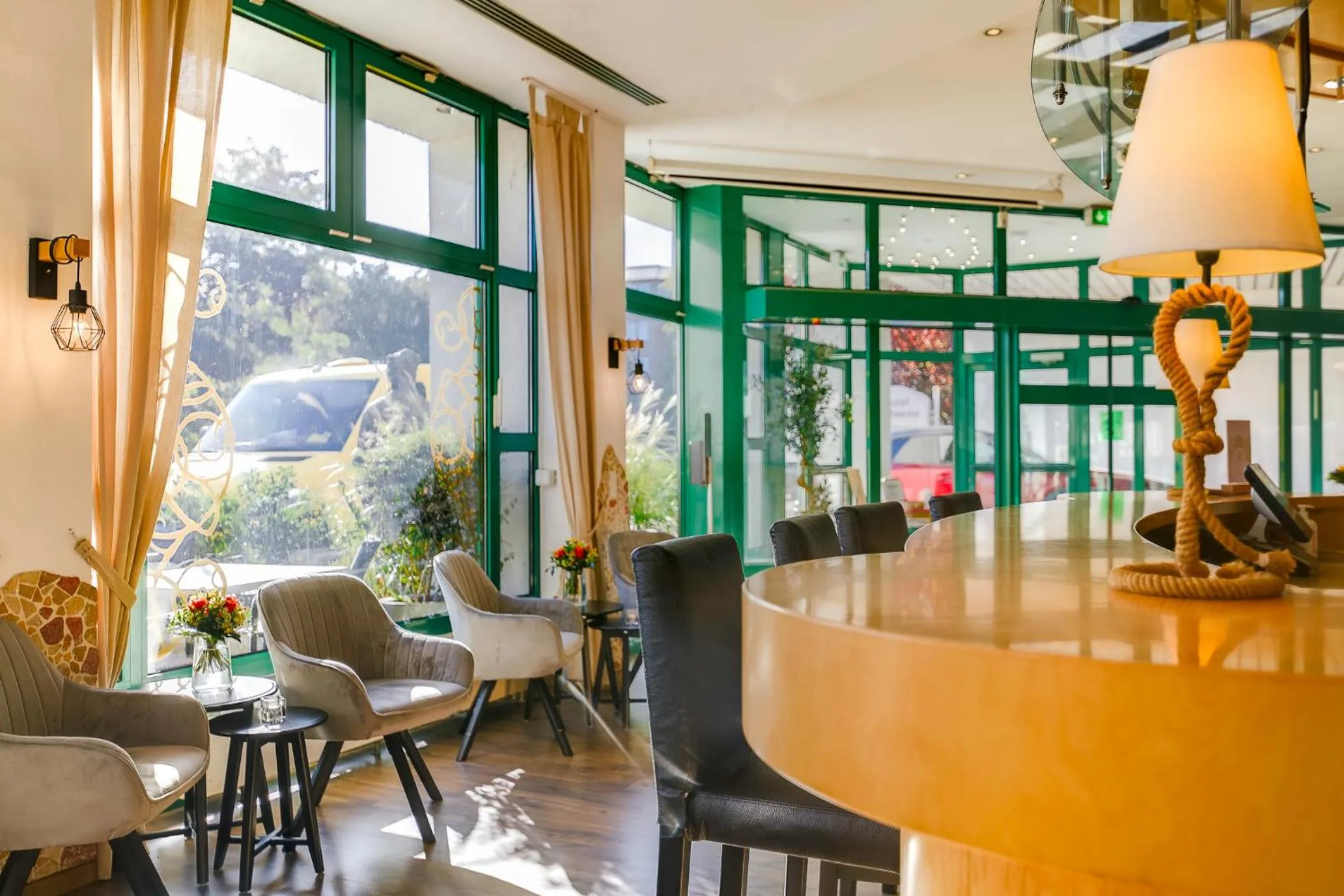 Lobby or reception in Ambiente Langenhagen Hannover by Tulip Inn