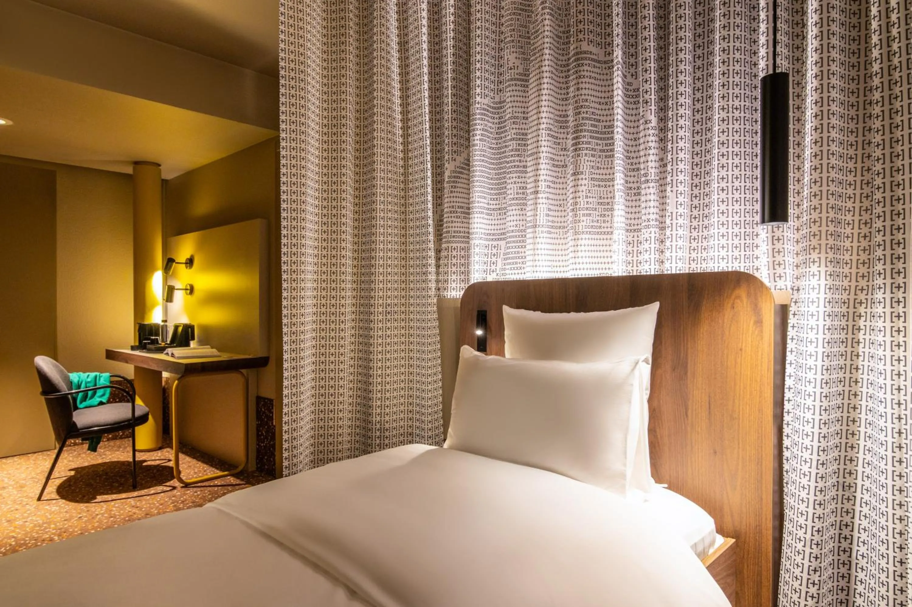 Bed in TRIBE Düsseldorf